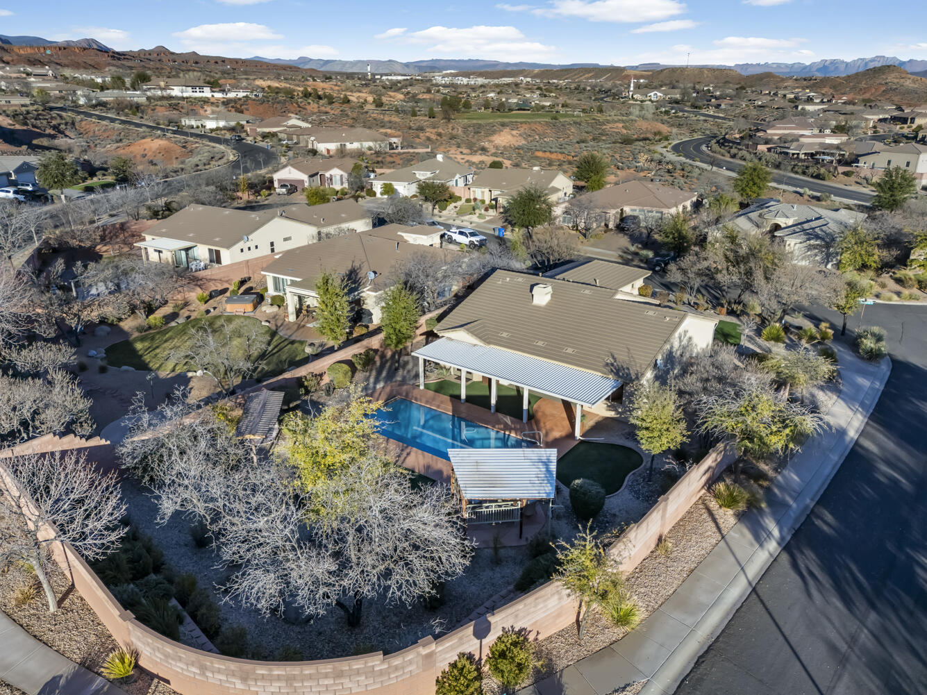 CORAL CANYON - Residential