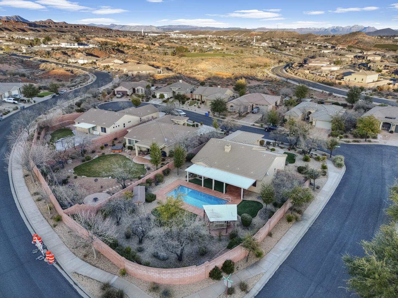 CORAL CANYON - Residential