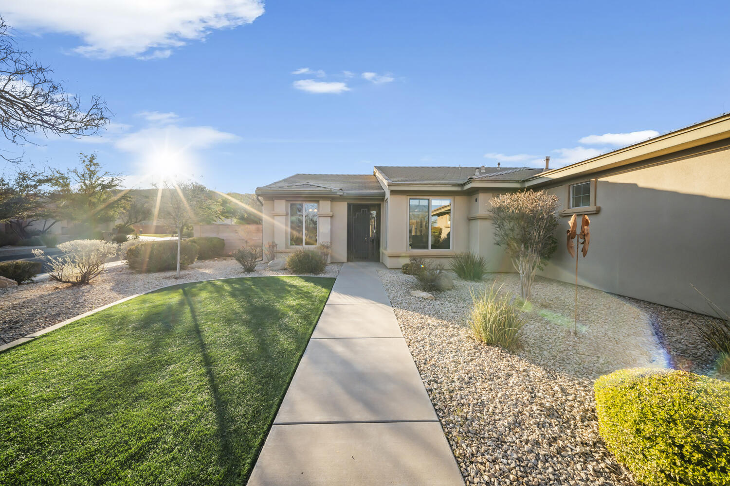 CORAL CANYON - Residential