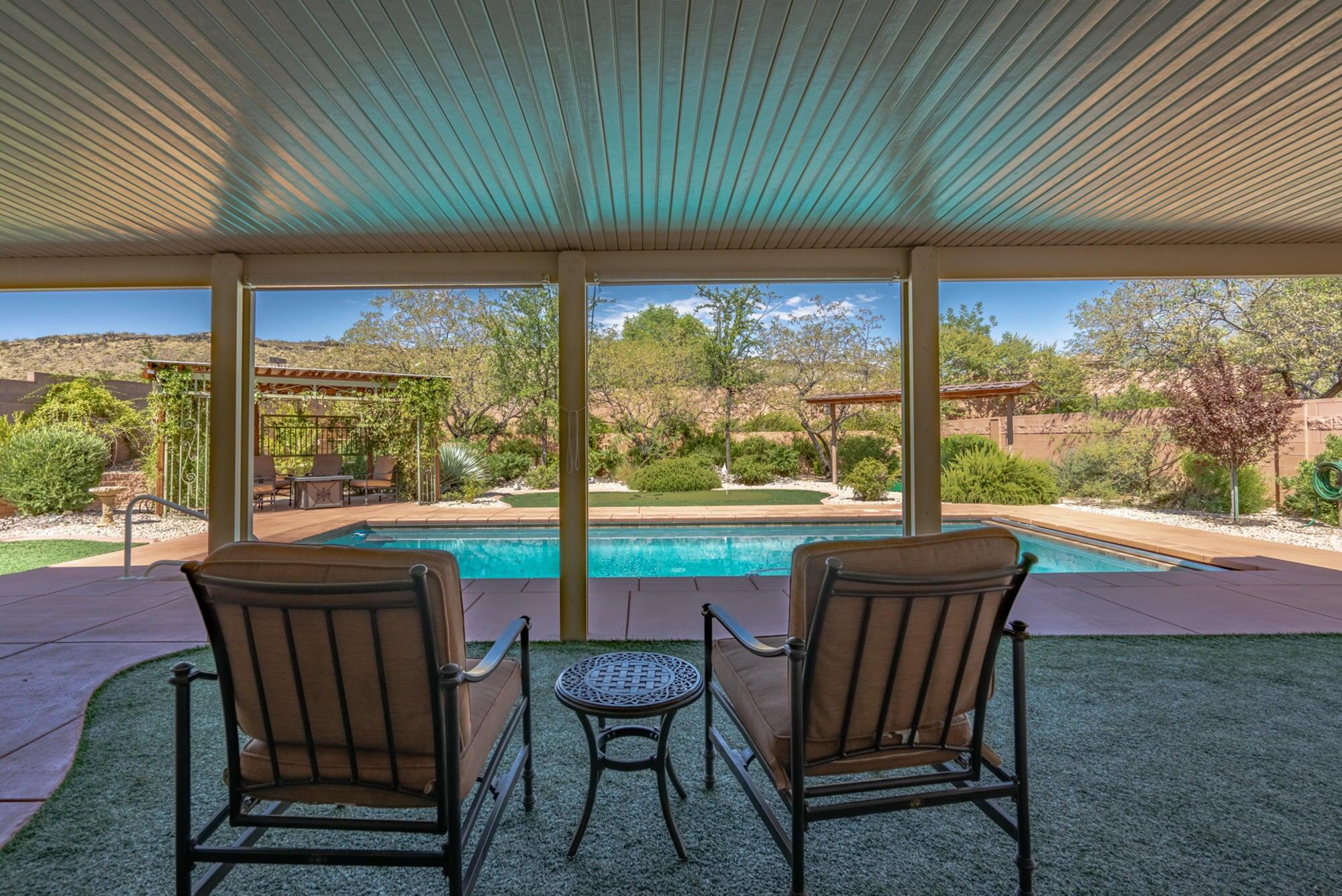 CORAL CANYON - Residential