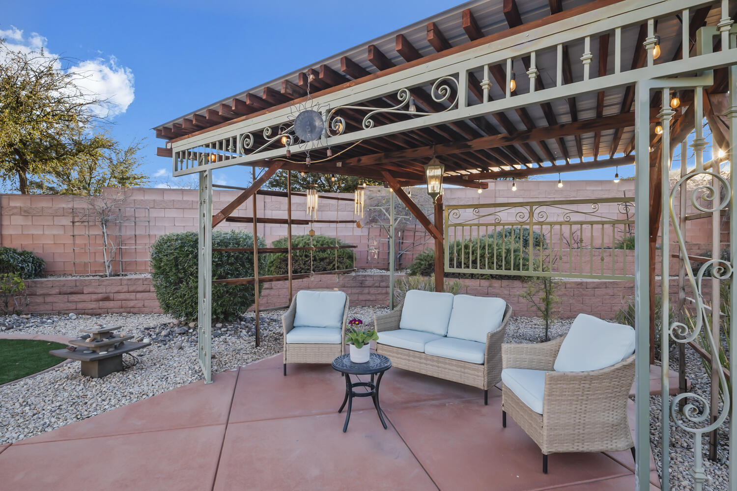 CORAL CANYON - Residential