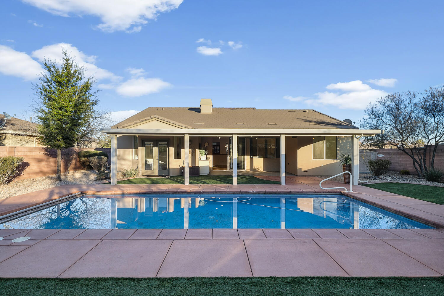 CORAL CANYON - Residential