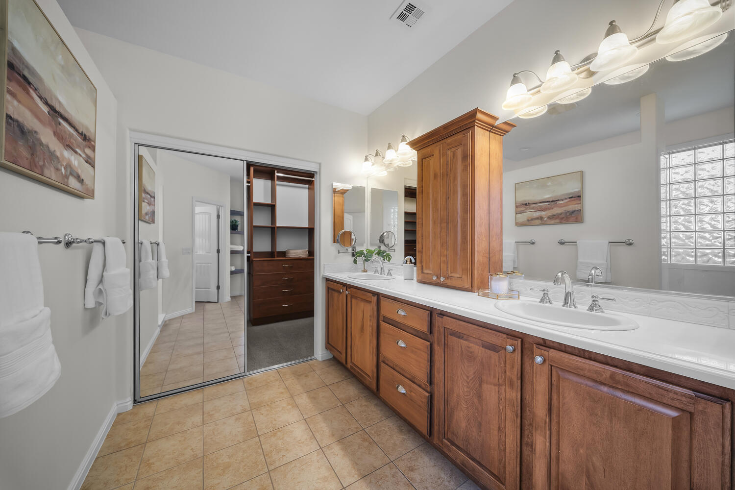 CORAL CANYON - Residential