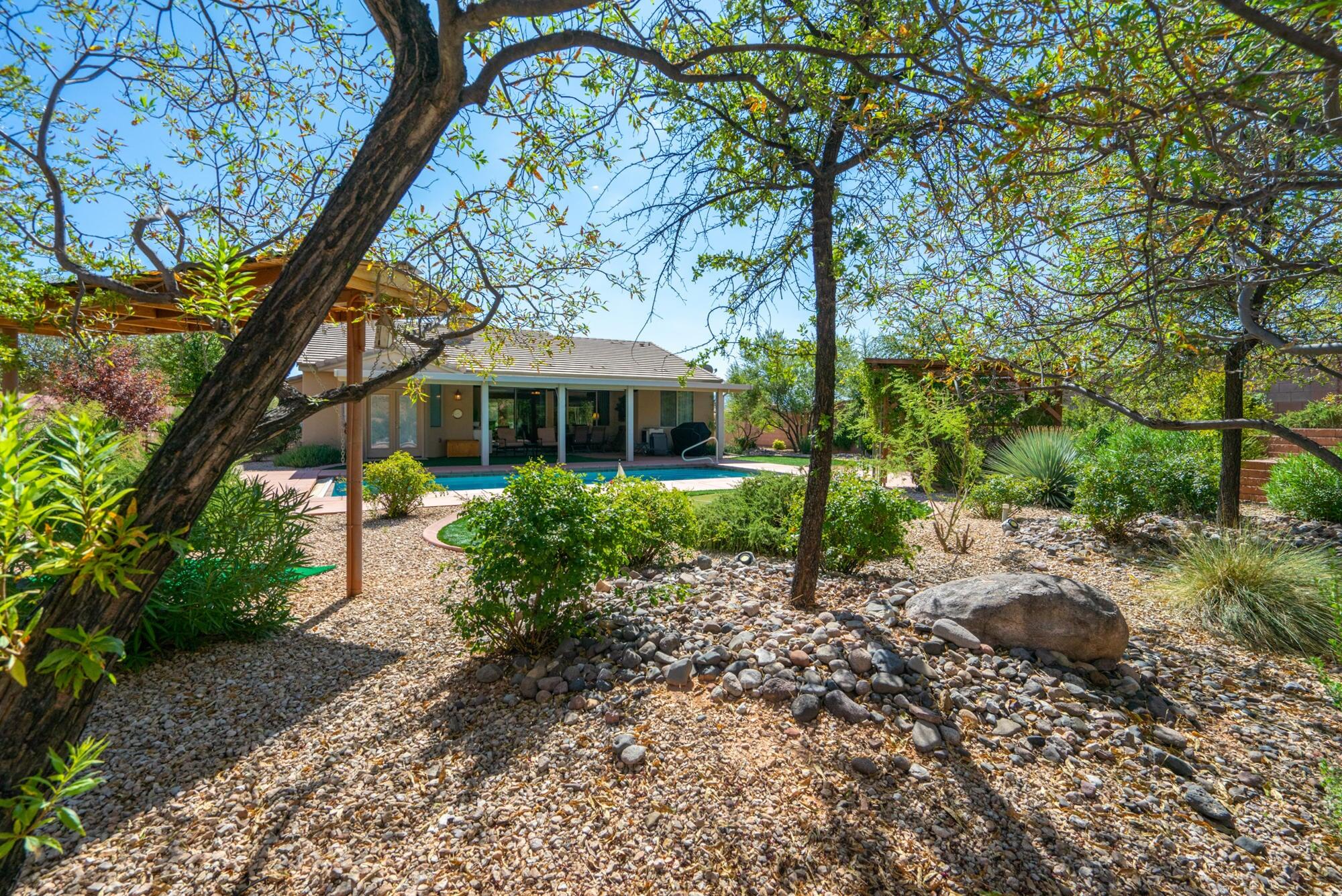 CORAL CANYON - Residential