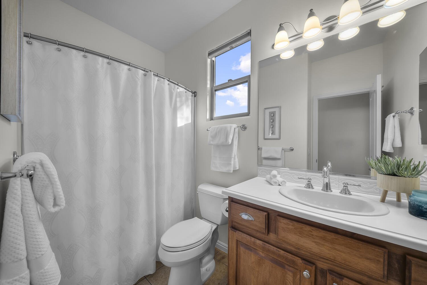 CORAL CANYON - Residential