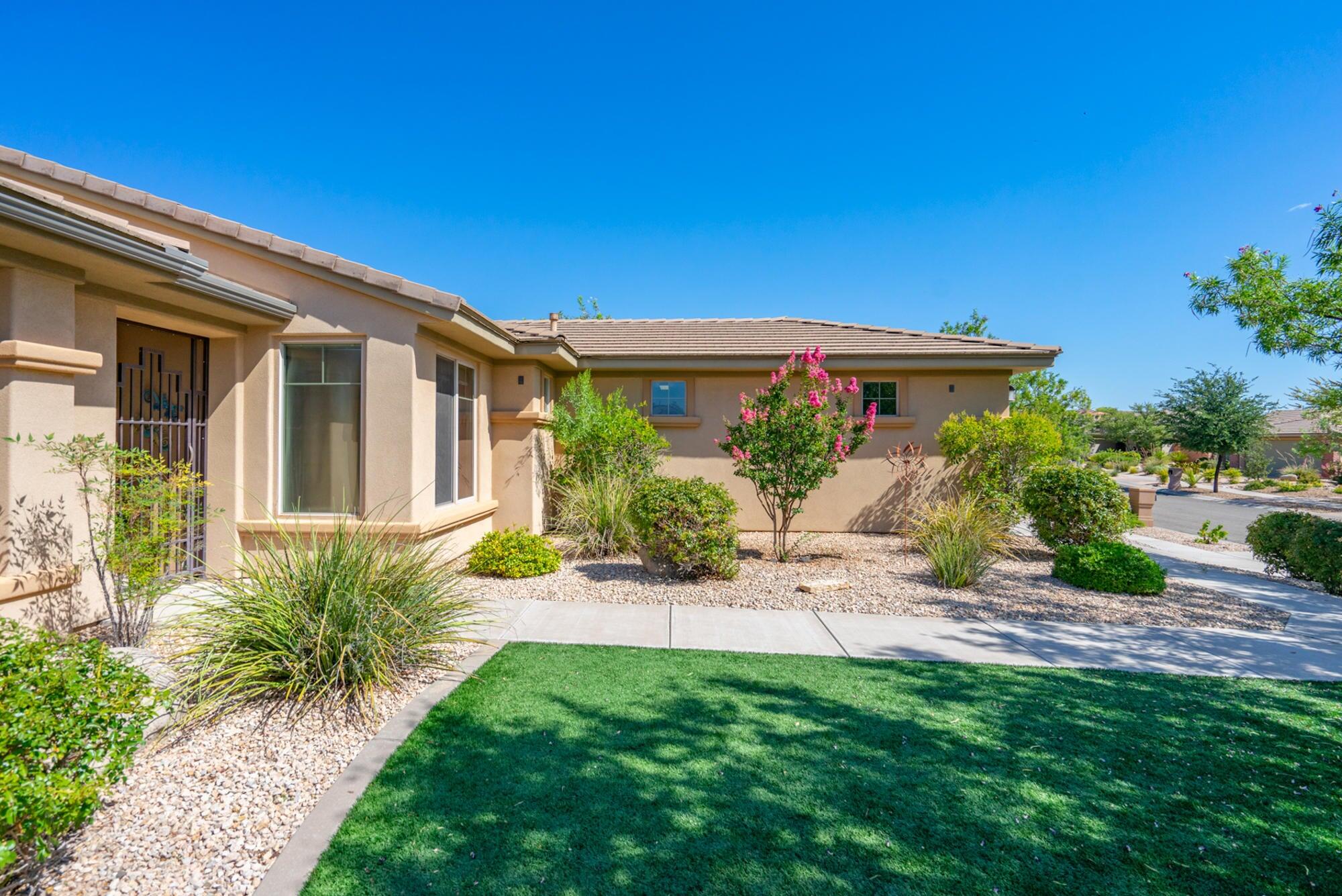 CORAL CANYON - Residential