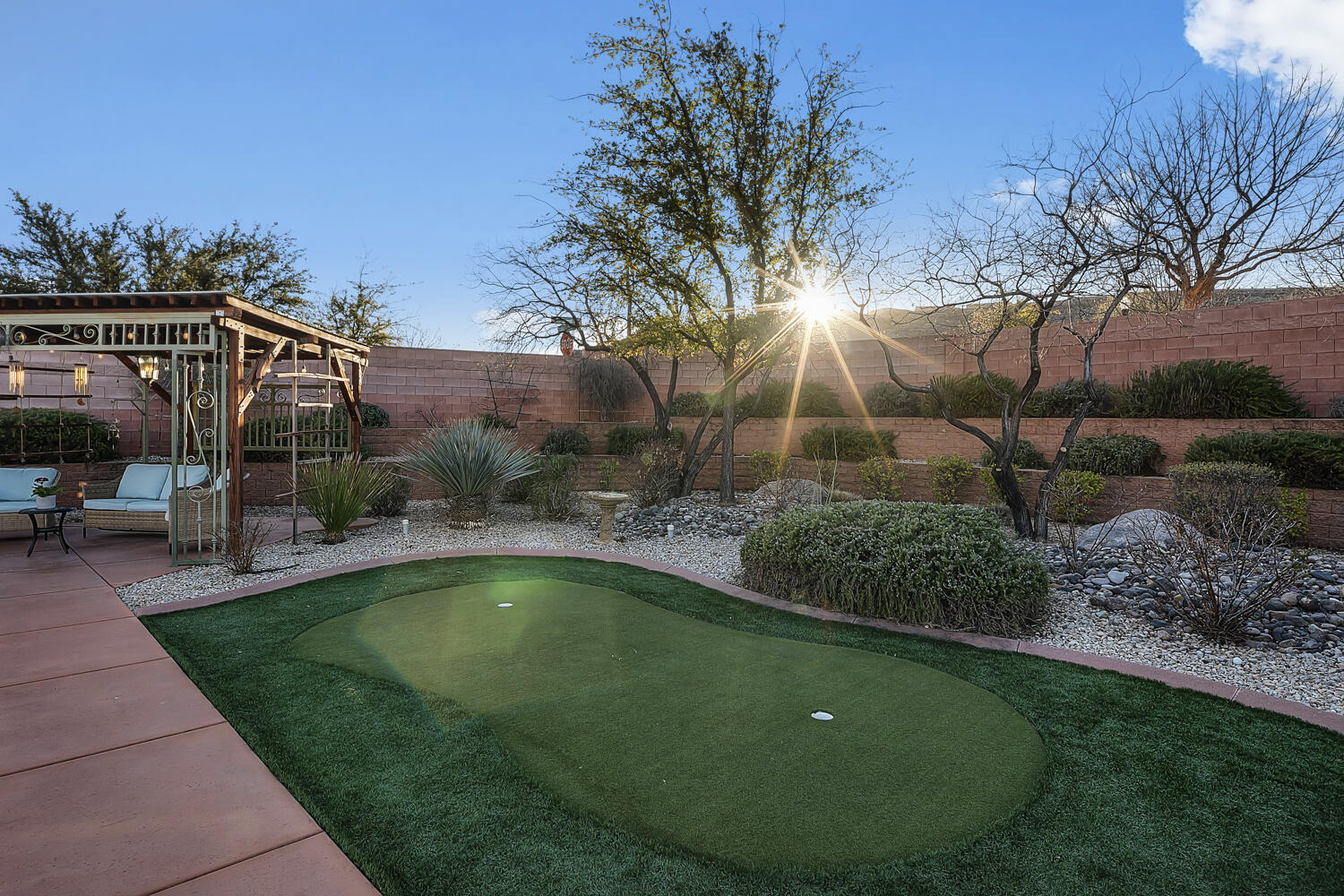 CORAL CANYON - Residential