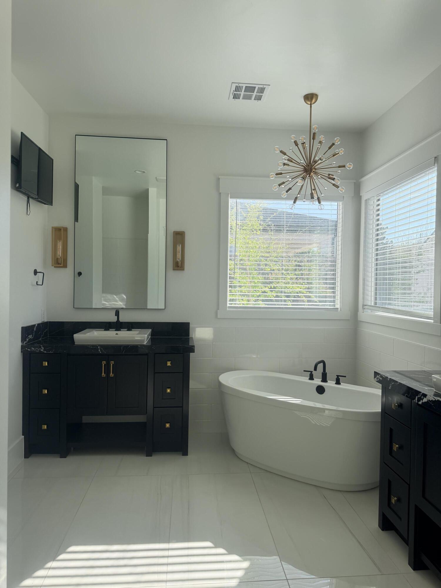 QUEENSRIDGE - Residential