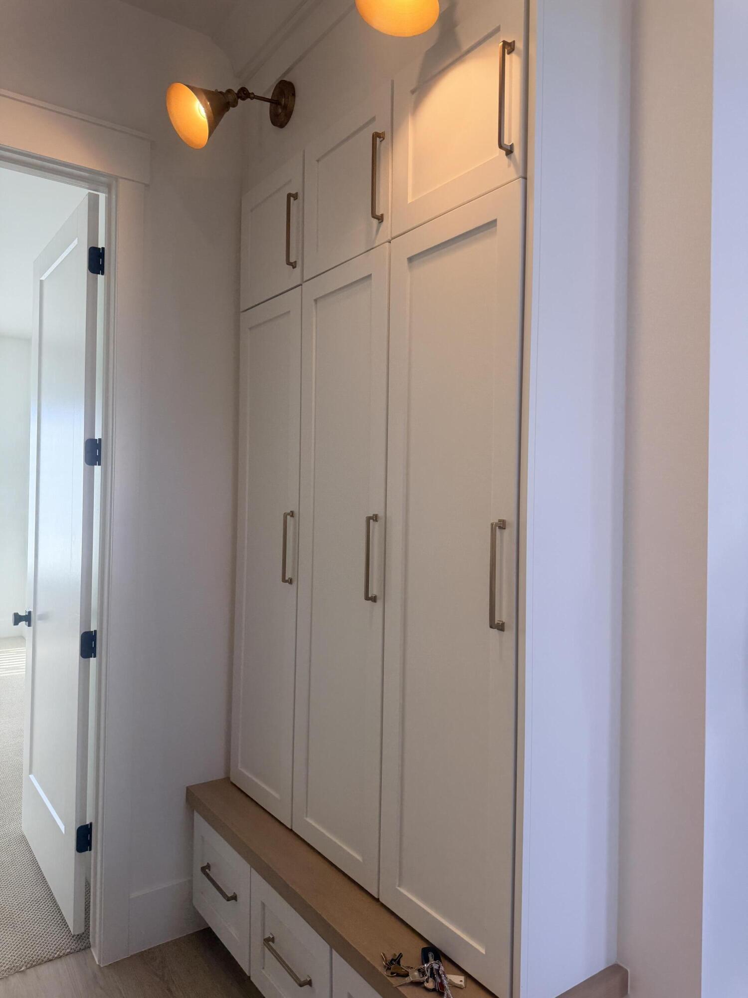 QUEENSRIDGE - Residential