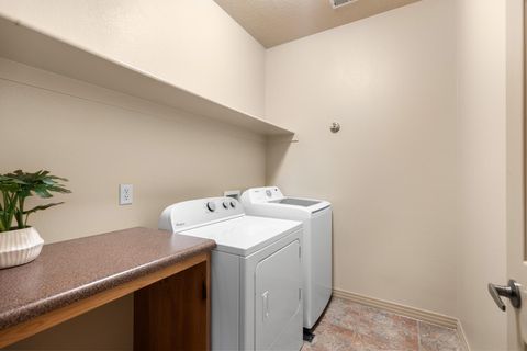 Tiny photo for 1995 W 1900 N, Saint George, UT 84770 (MLS # 25-266195)
