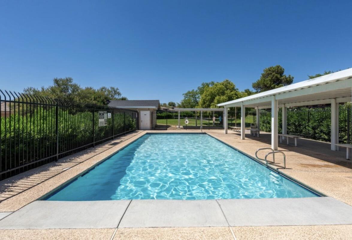 COTTON MANOR CONDOS - Residential