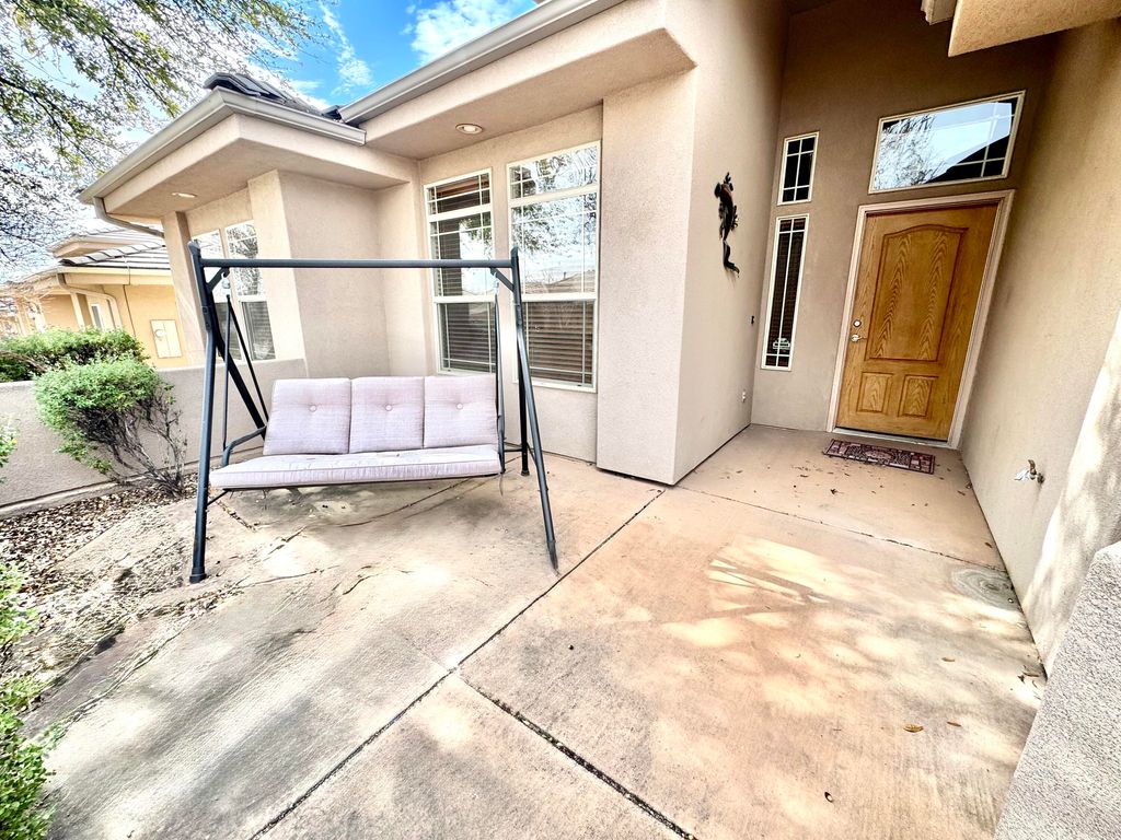 Photo of 345 N 2450 E #234, Saint George, UT 84790 (MLS # 26-269397)