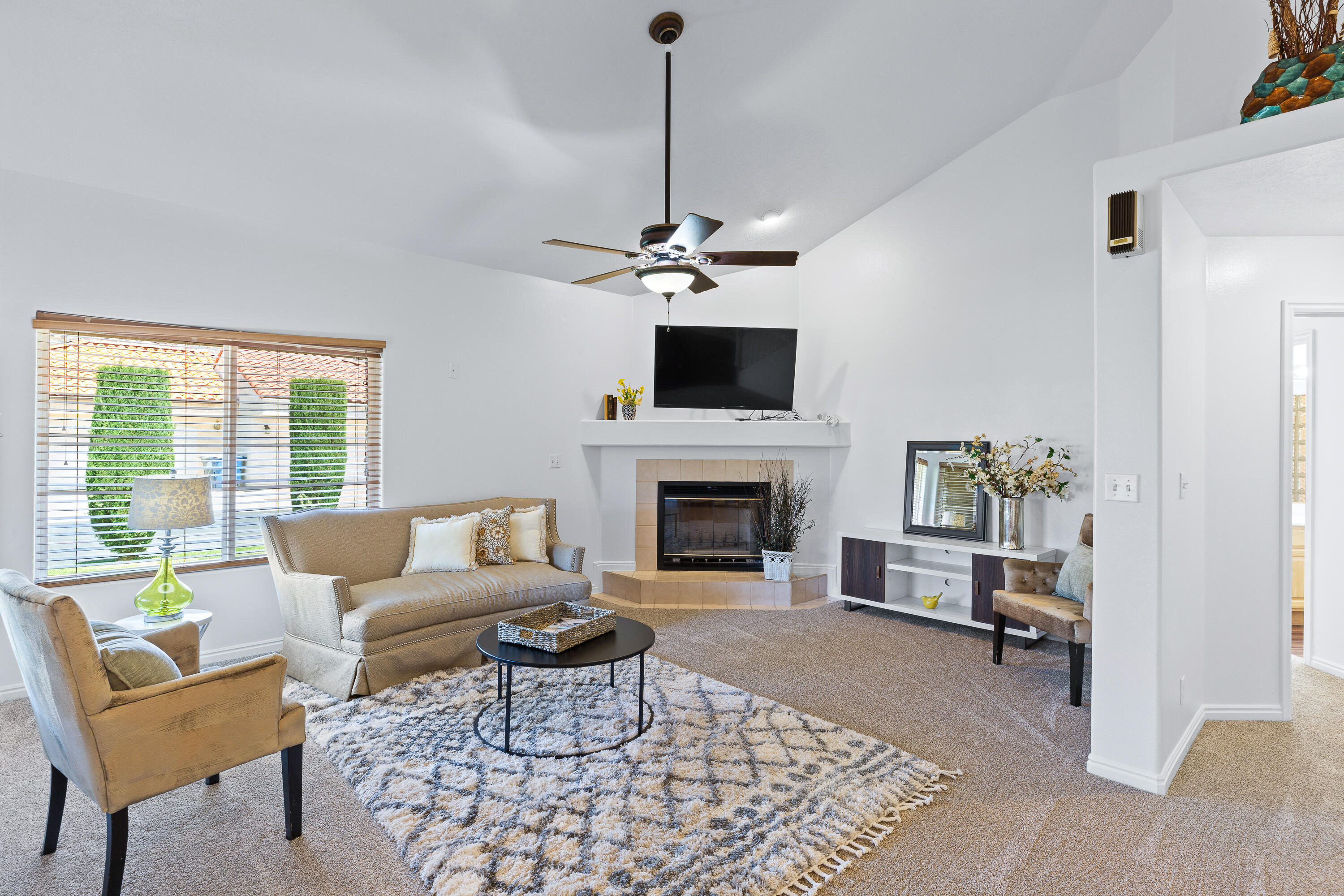 RIVERWOOD TOWNHOMES - Residential