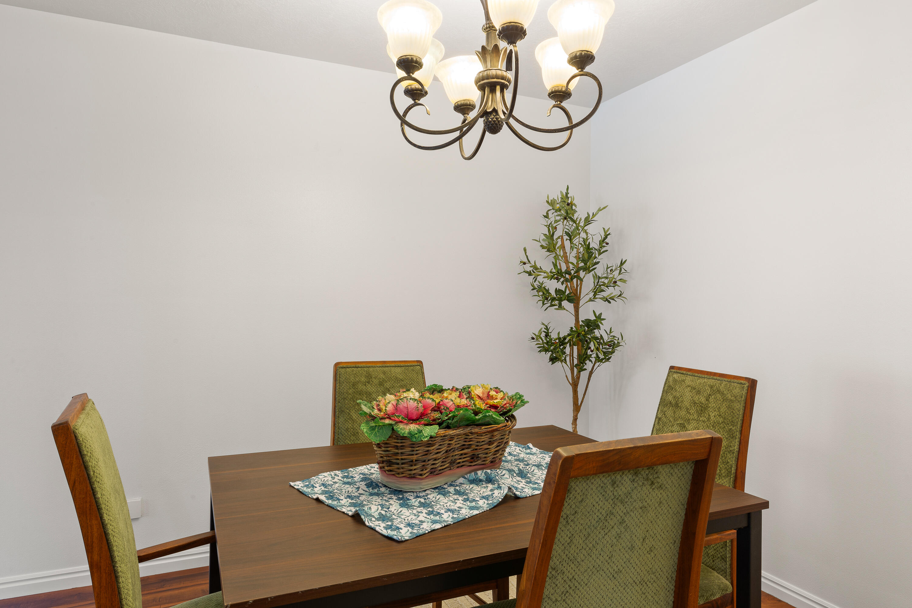 RIVERWOOD TOWNHOMES - Residential