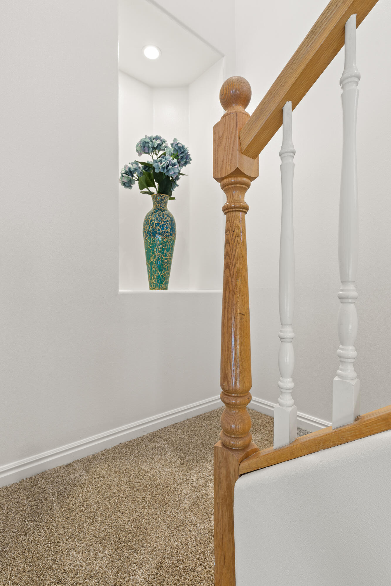 RIVERWOOD TOWNHOMES - Residential