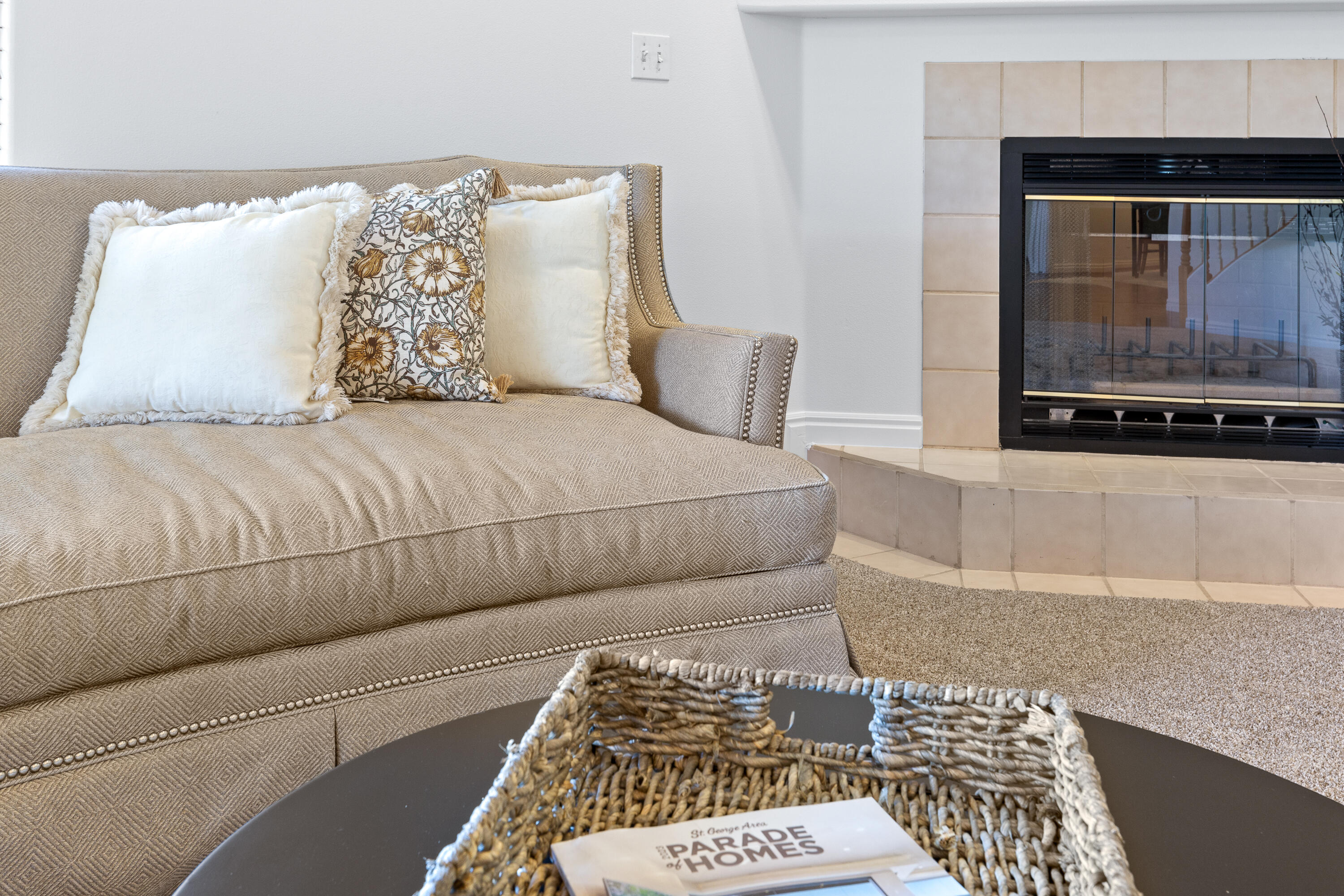 RIVERWOOD TOWNHOMES - Residential