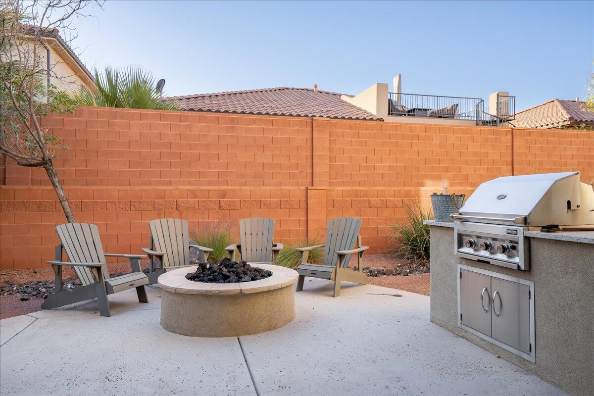 PARADISE VILLAGE AT ZION - Residential