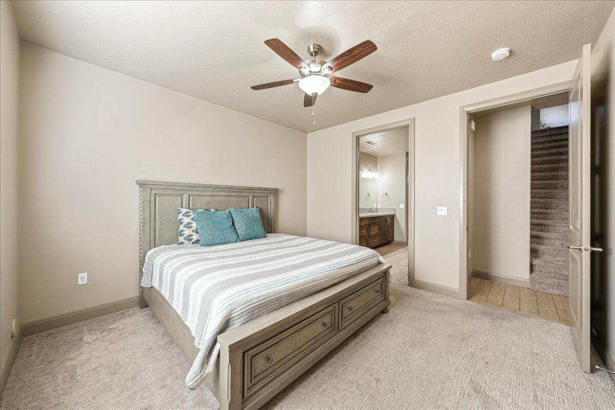 PARADISE VILLAGE AT ZION - Residential