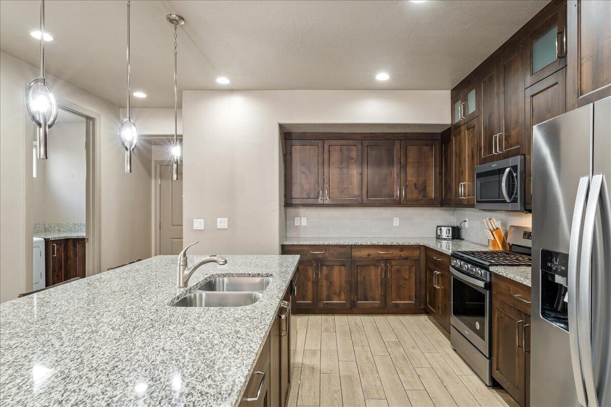 PARADISE VILLAGE AT ZION - Residential