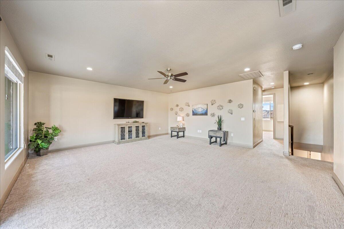 PARADISE VILLAGE AT ZION - Residential