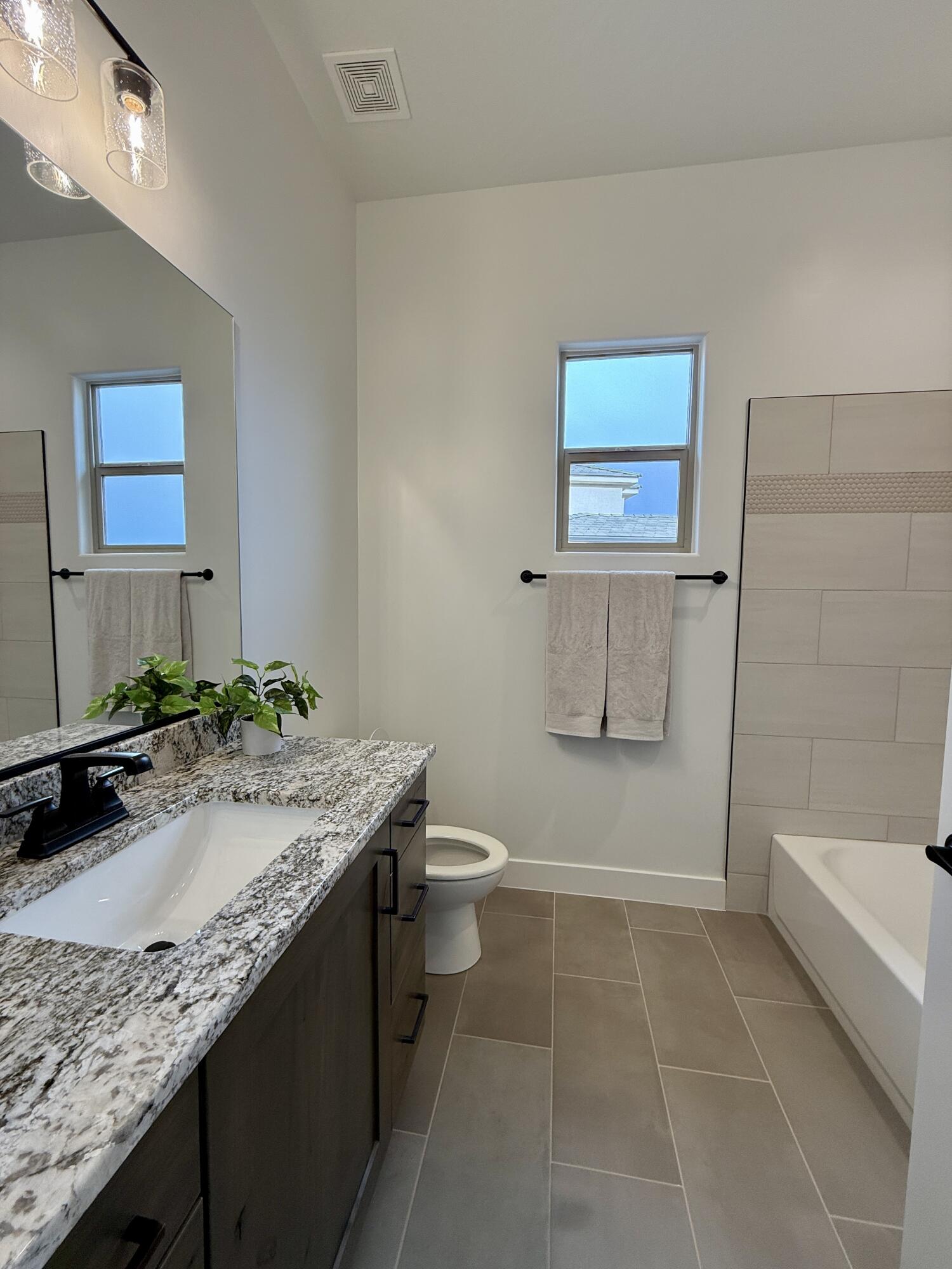 DESERT CLIFFS - Residential