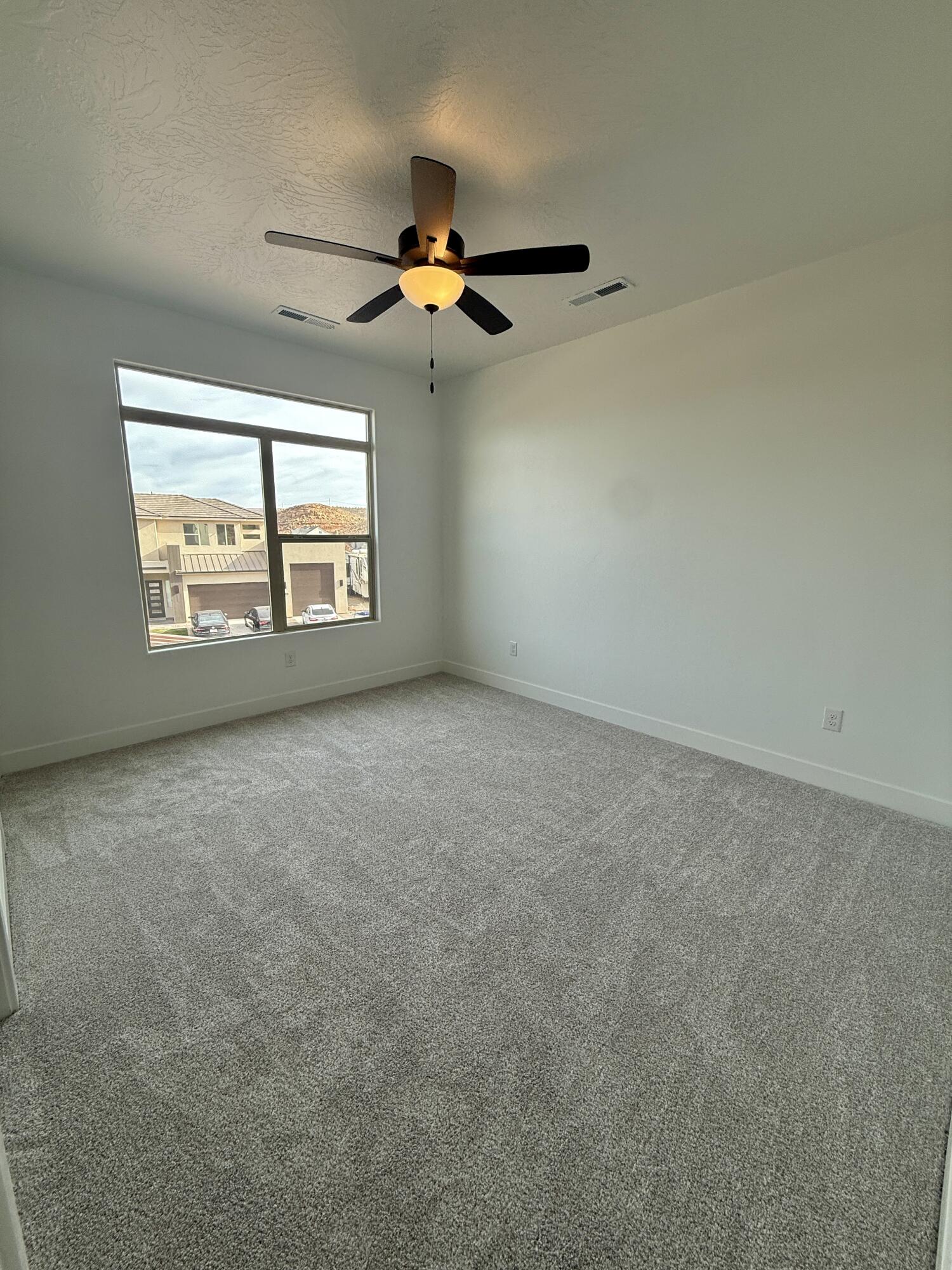 DESERT CLIFFS - Residential