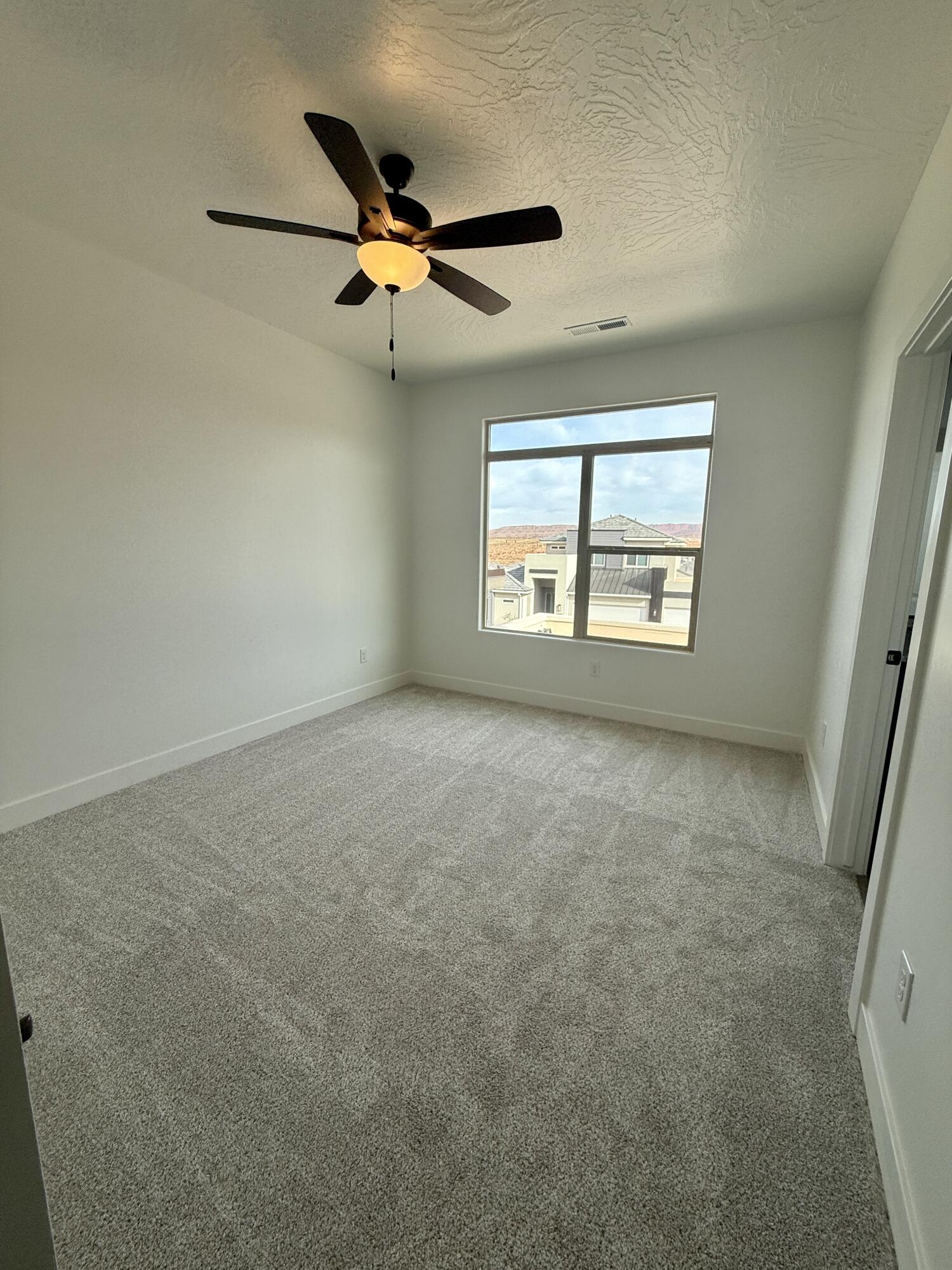 DESERT CLIFFS - Residential