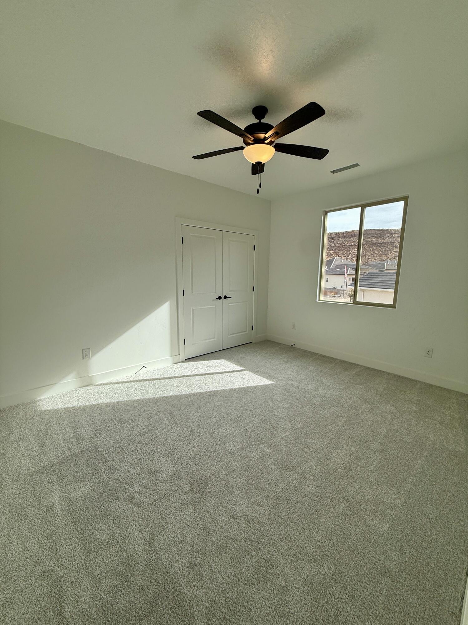 DESERT CLIFFS - Residential