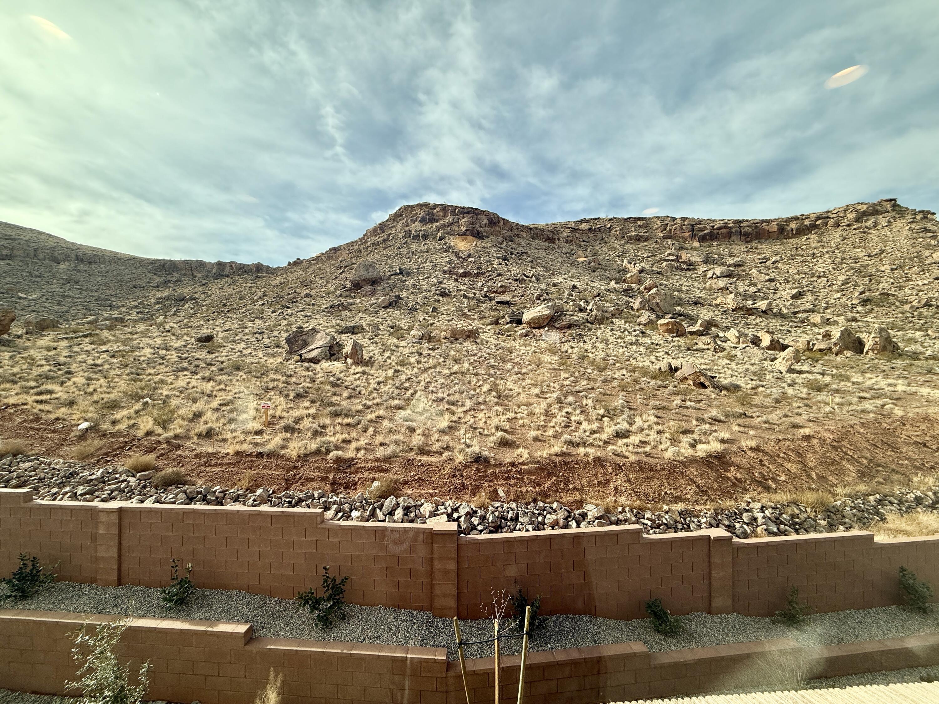 DESERT CLIFFS - Residential