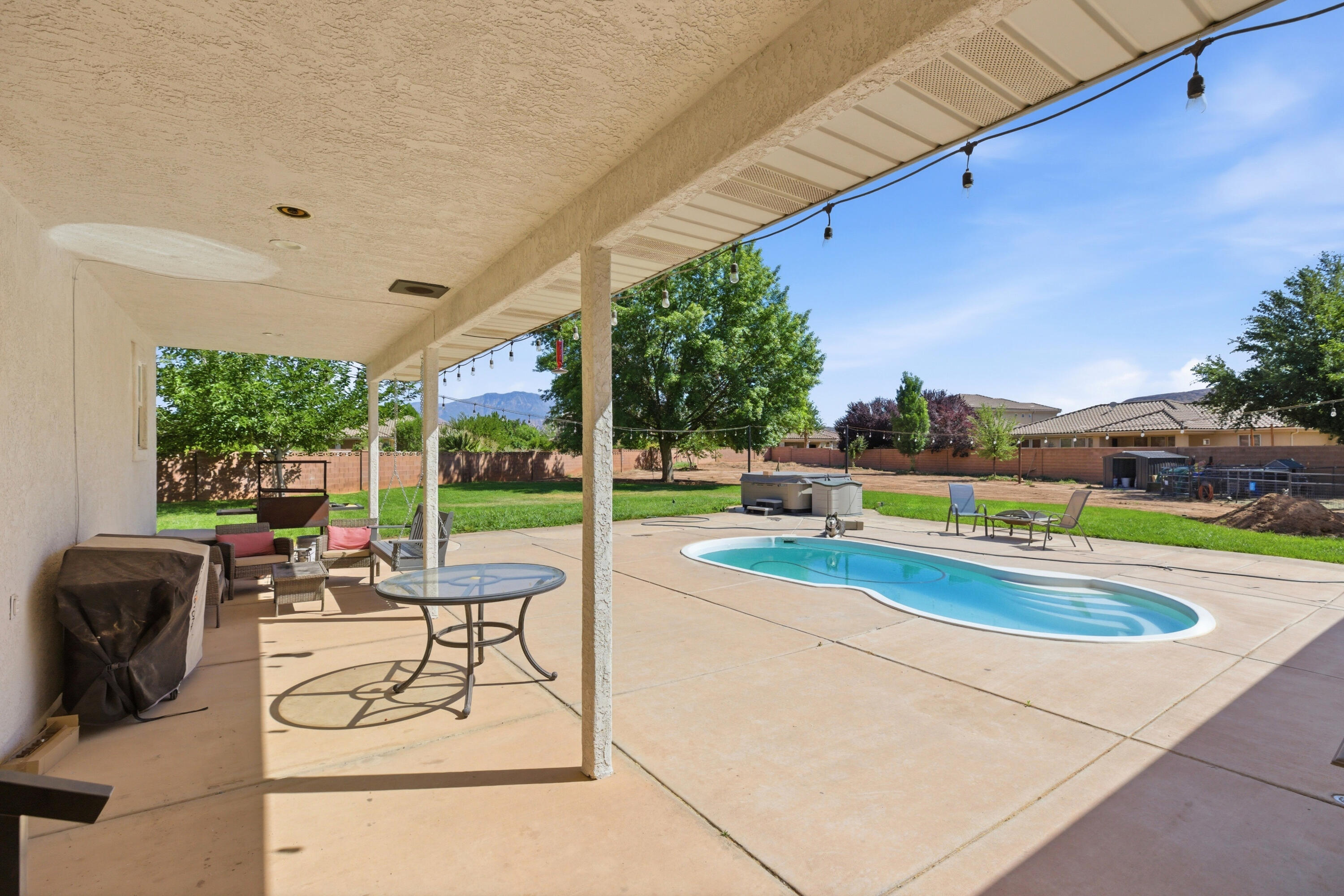 PINE VIEW ESTATES - Residential