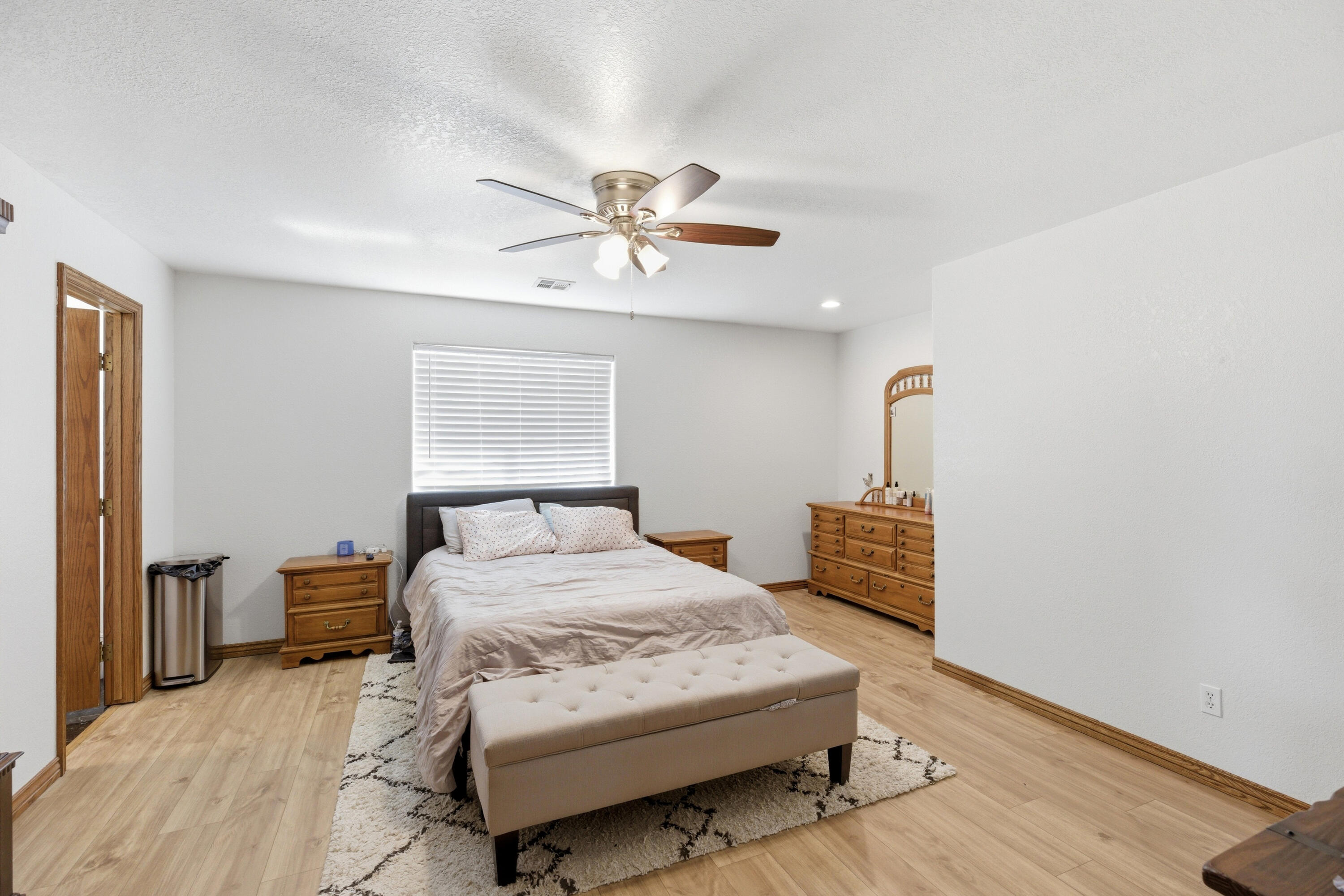 PINE VIEW ESTATES - Residential