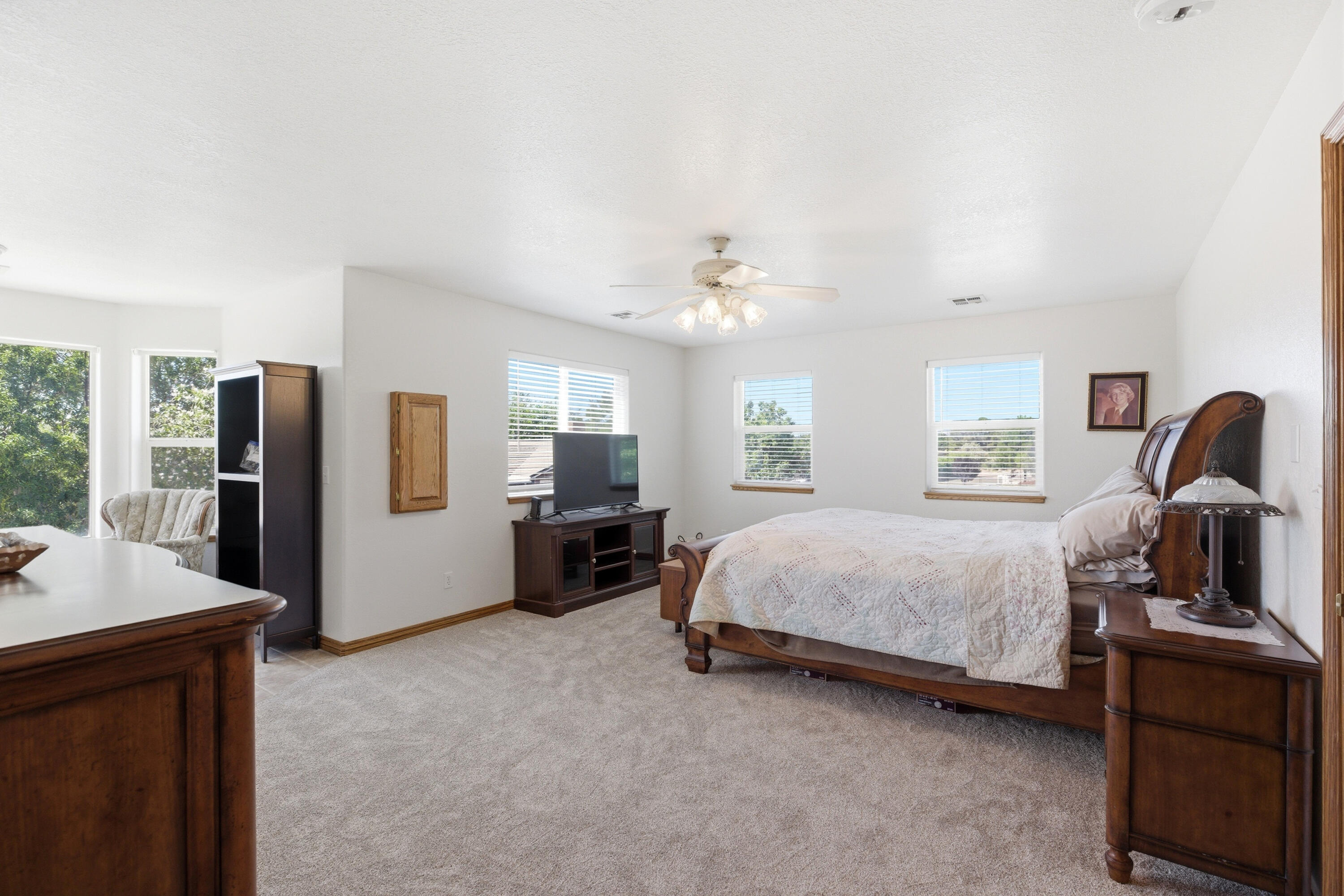 PINE VIEW ESTATES - Residential