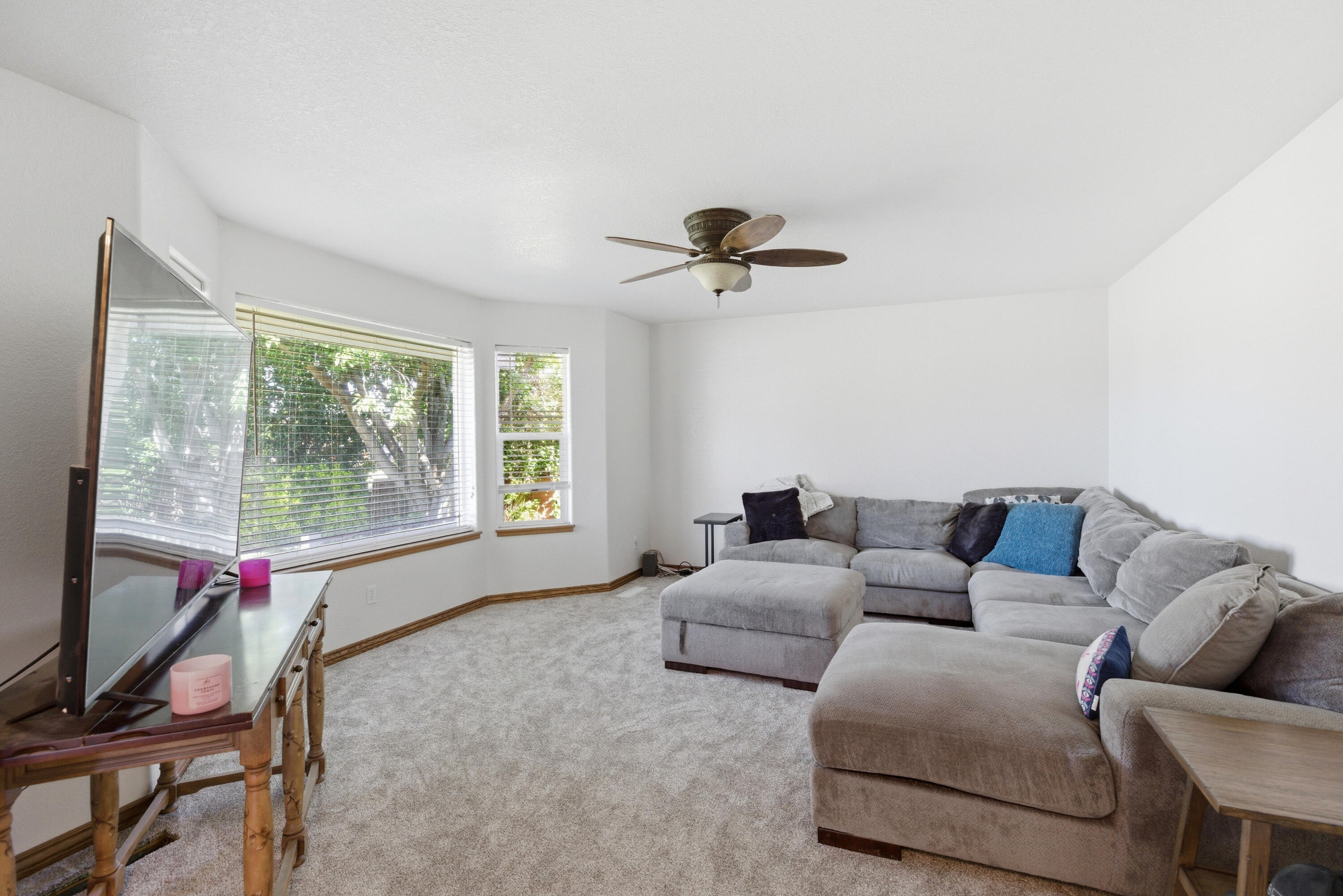PINE VIEW ESTATES - Residential