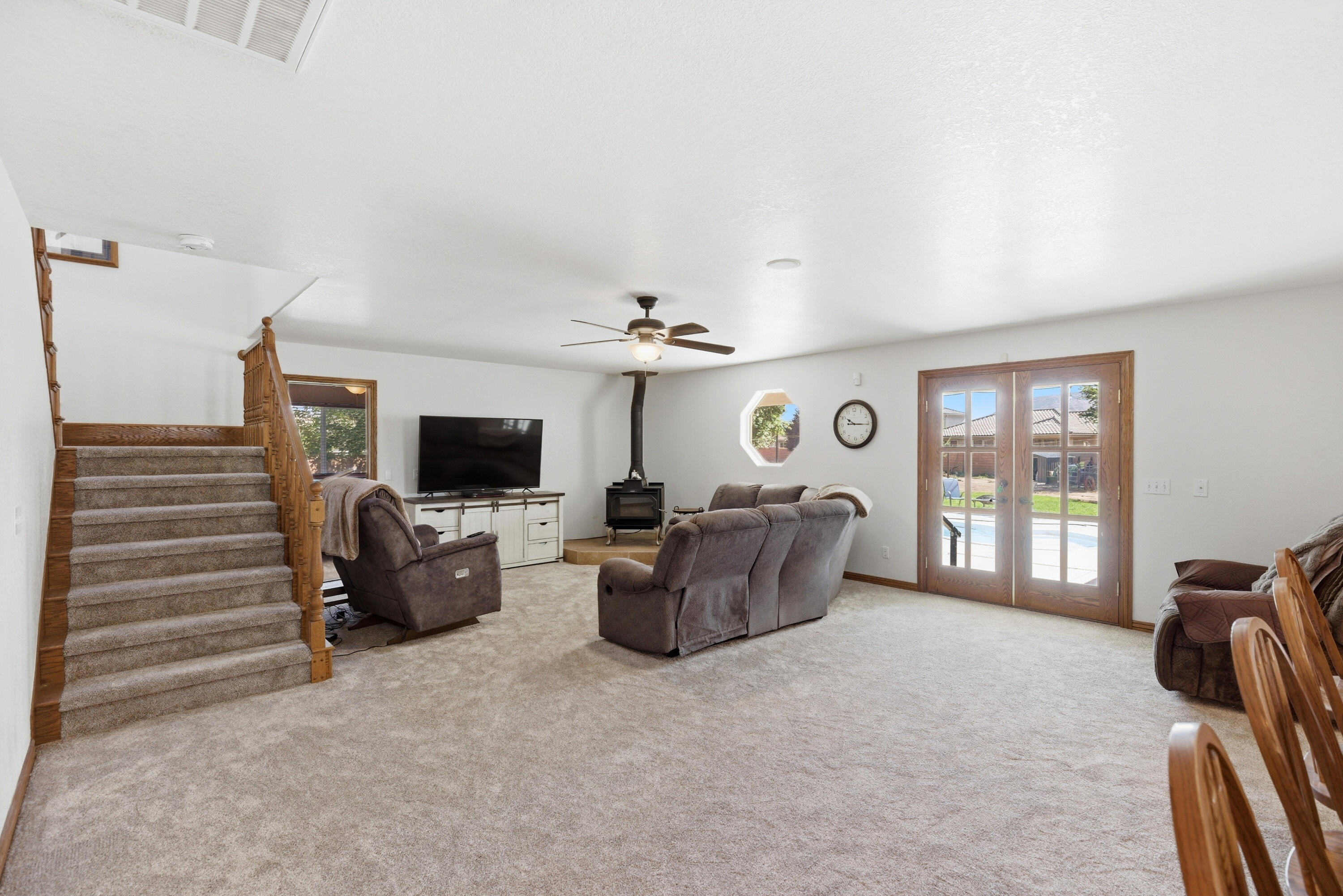 PINE VIEW ESTATES - Residential