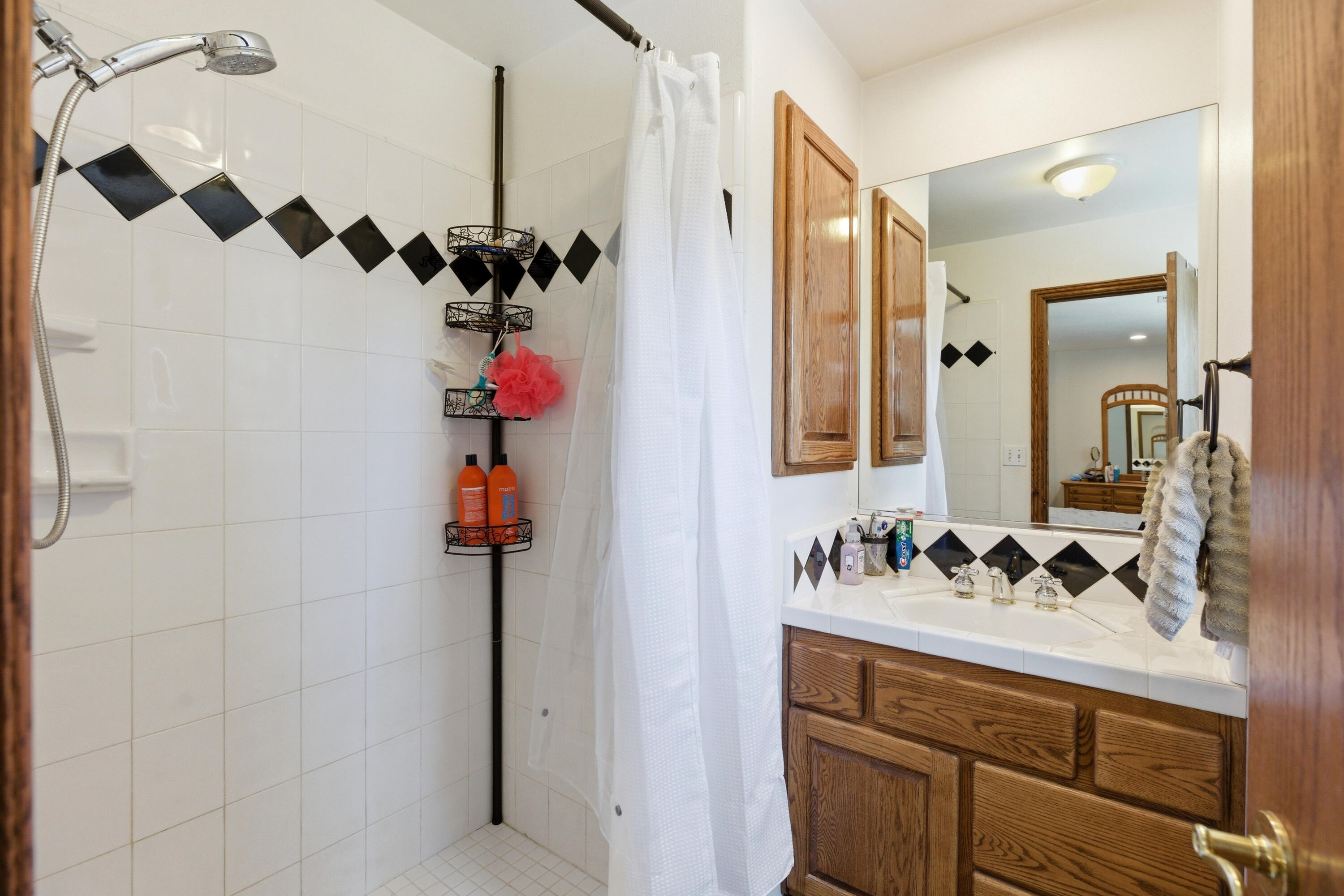 PINE VIEW ESTATES - Residential