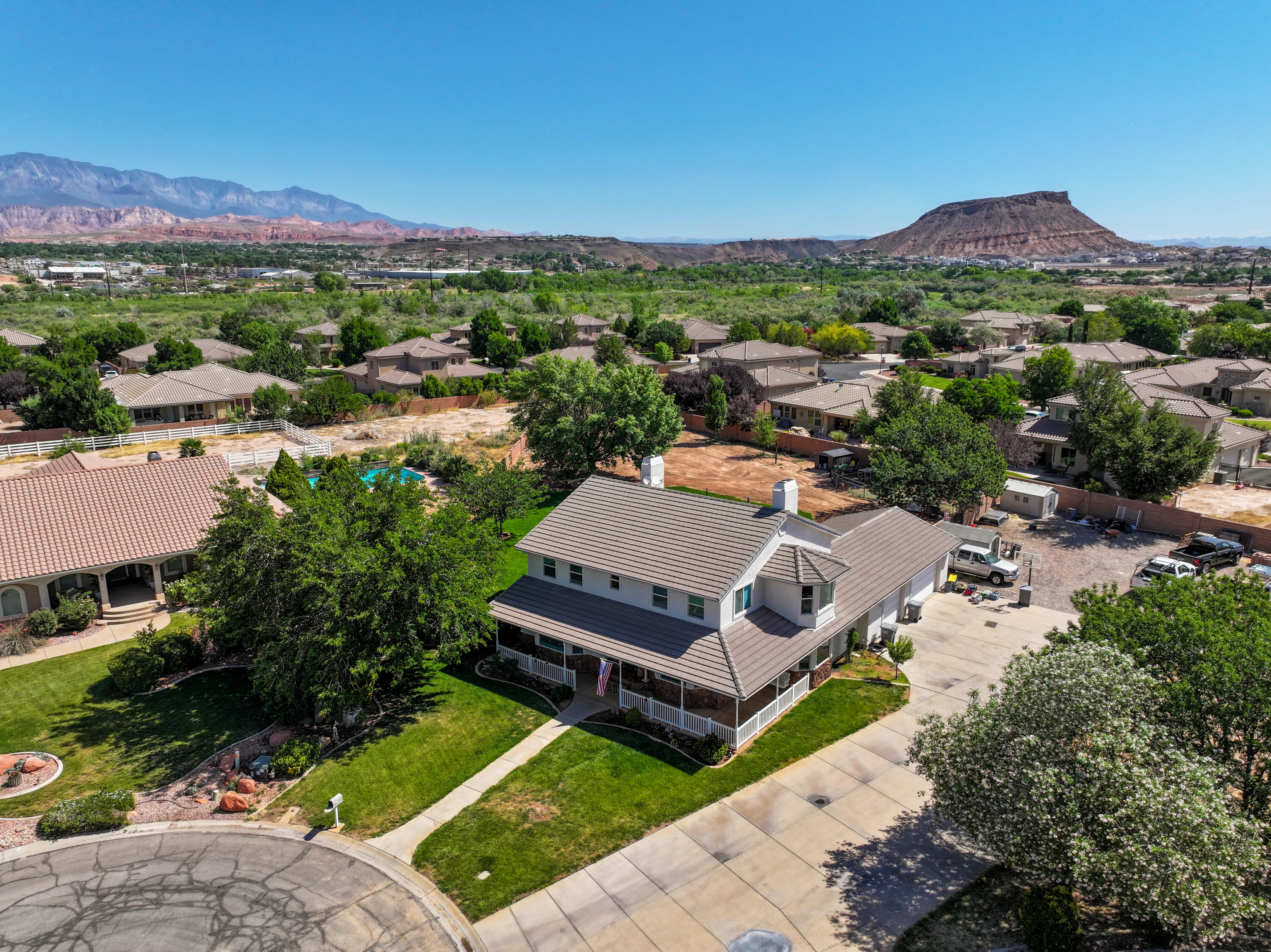 PINE VIEW ESTATES - Residential