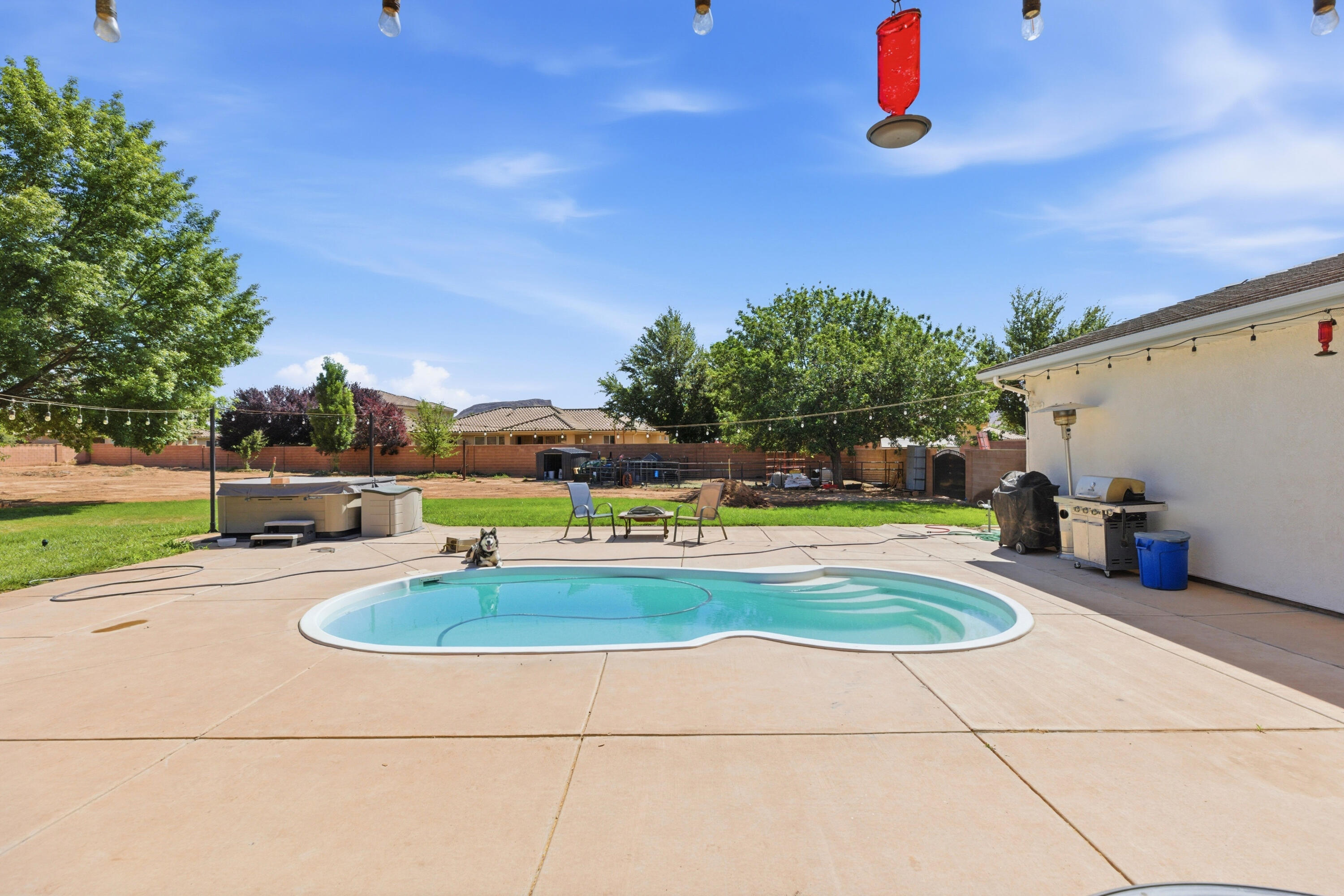 PINE VIEW ESTATES - Residential