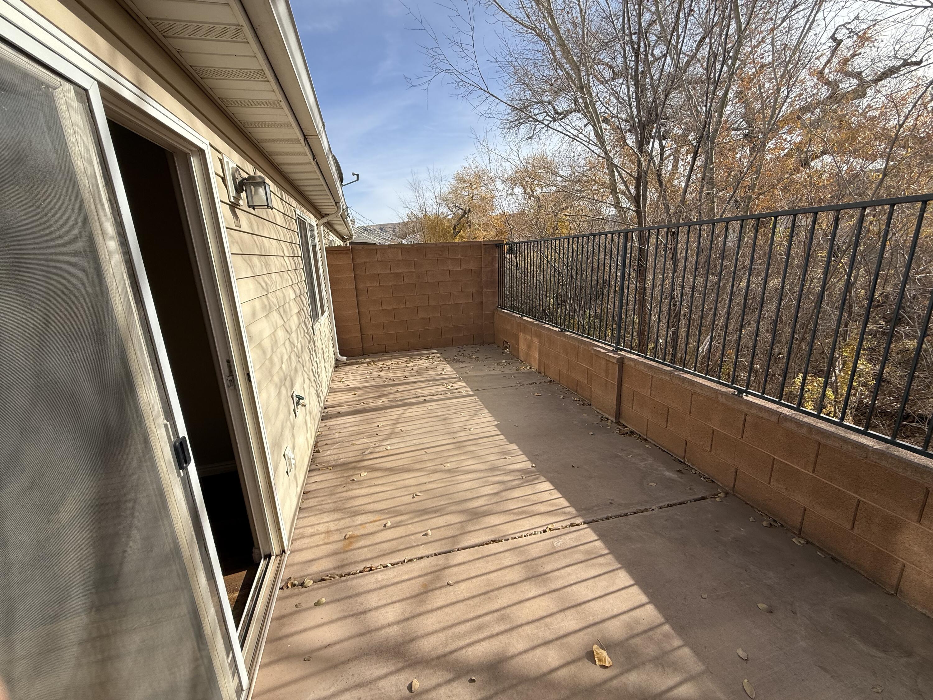 PECAN MEADOWS - Residential