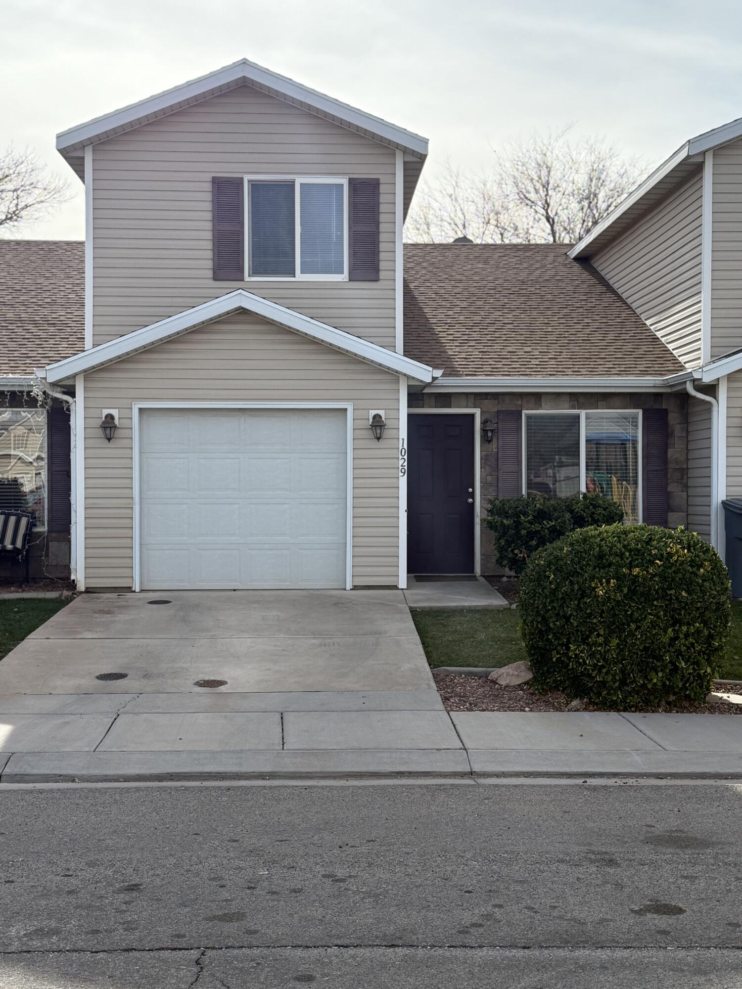 PECAN MEADOWS - Residential