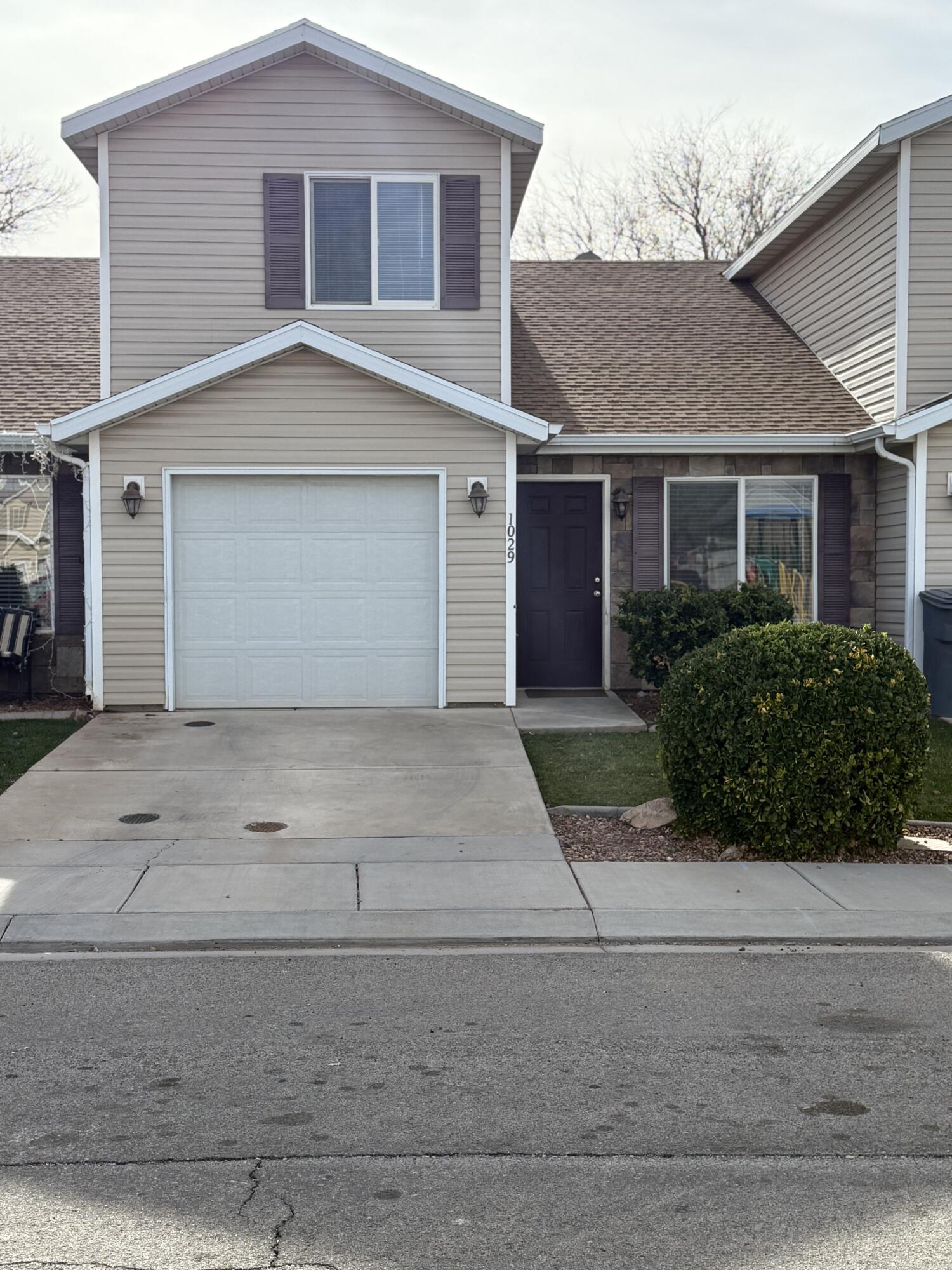 PECAN MEADOWS - Residential