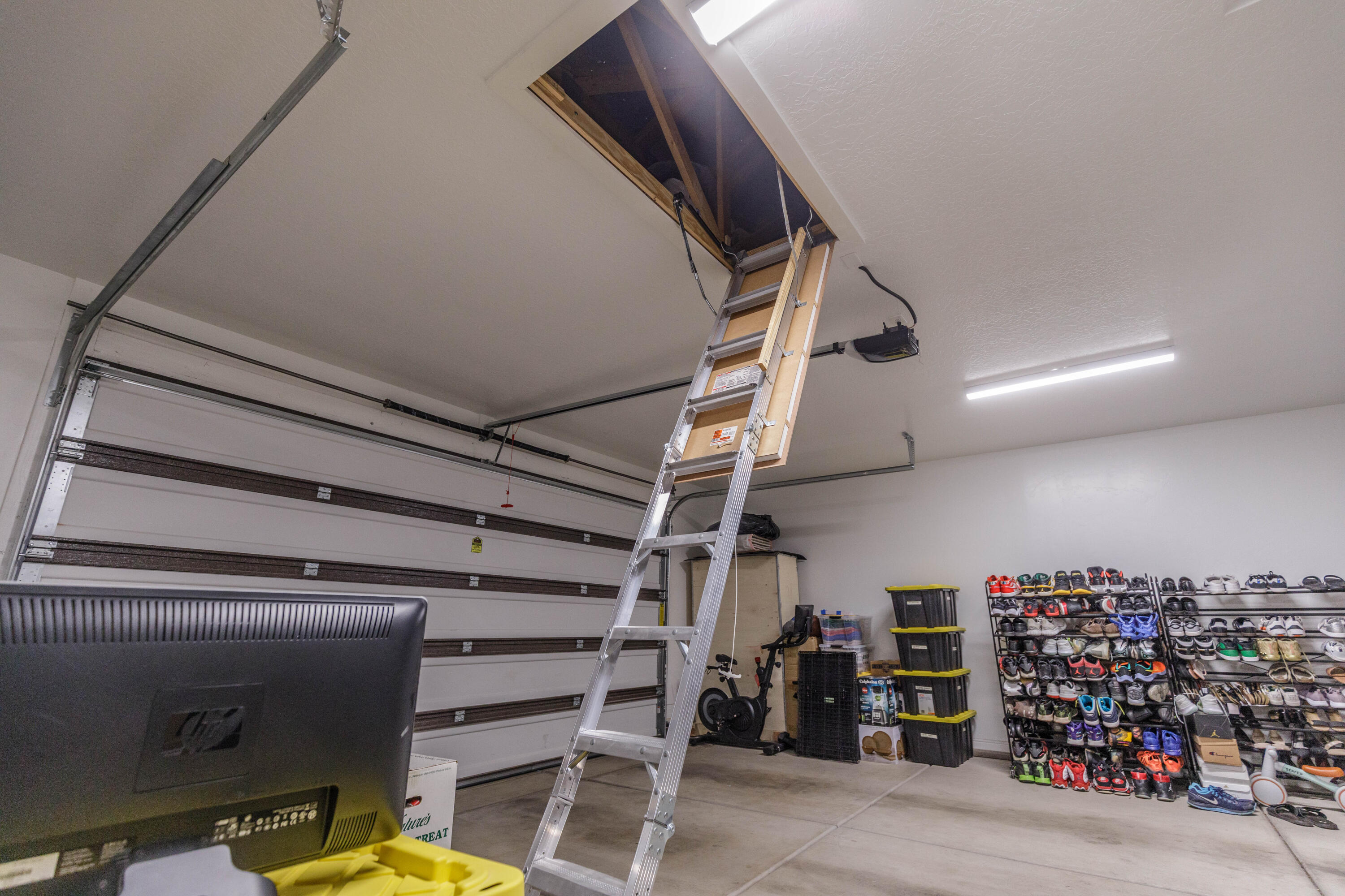 WHITE SANDS - Residential