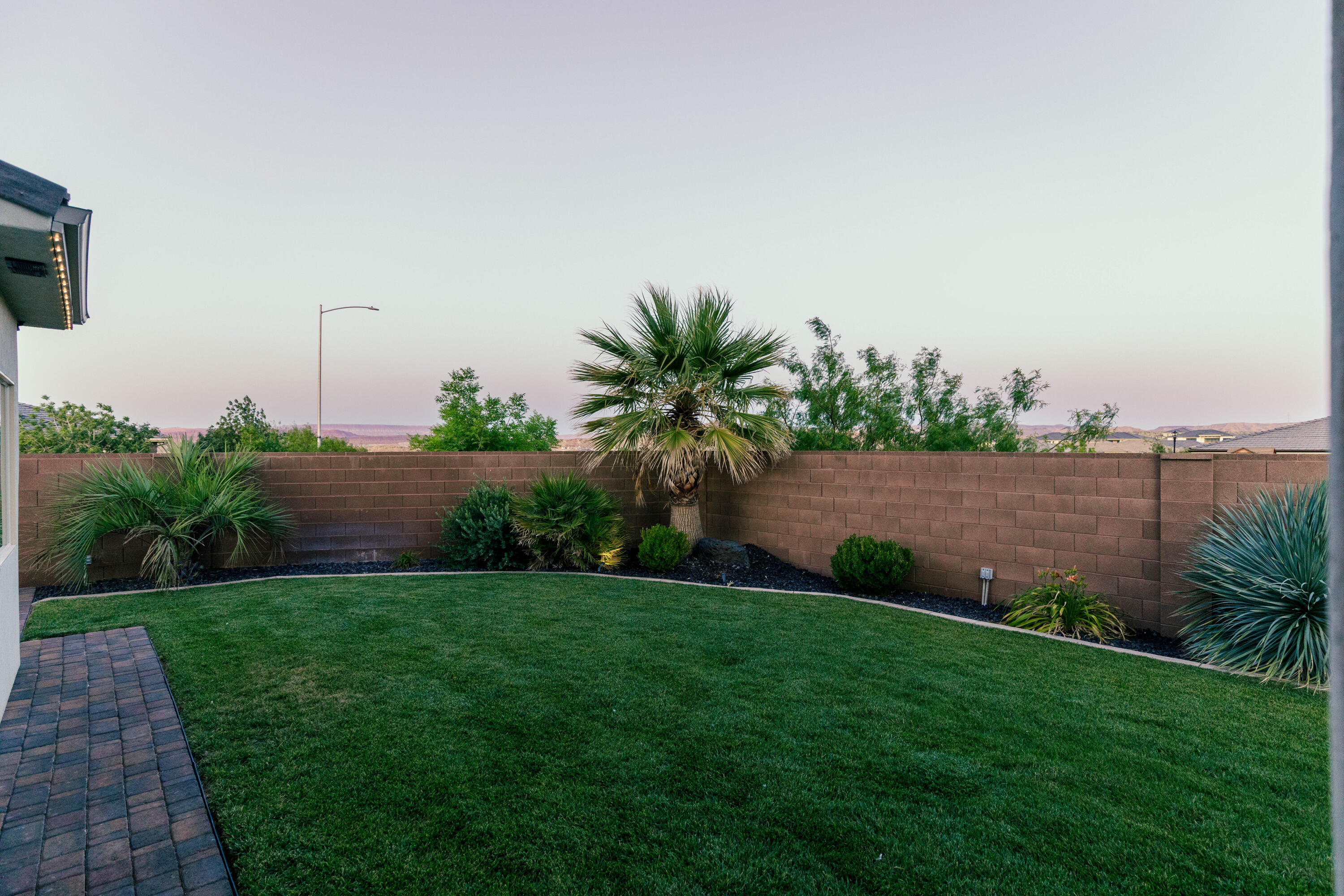 WHITE SANDS - Residential