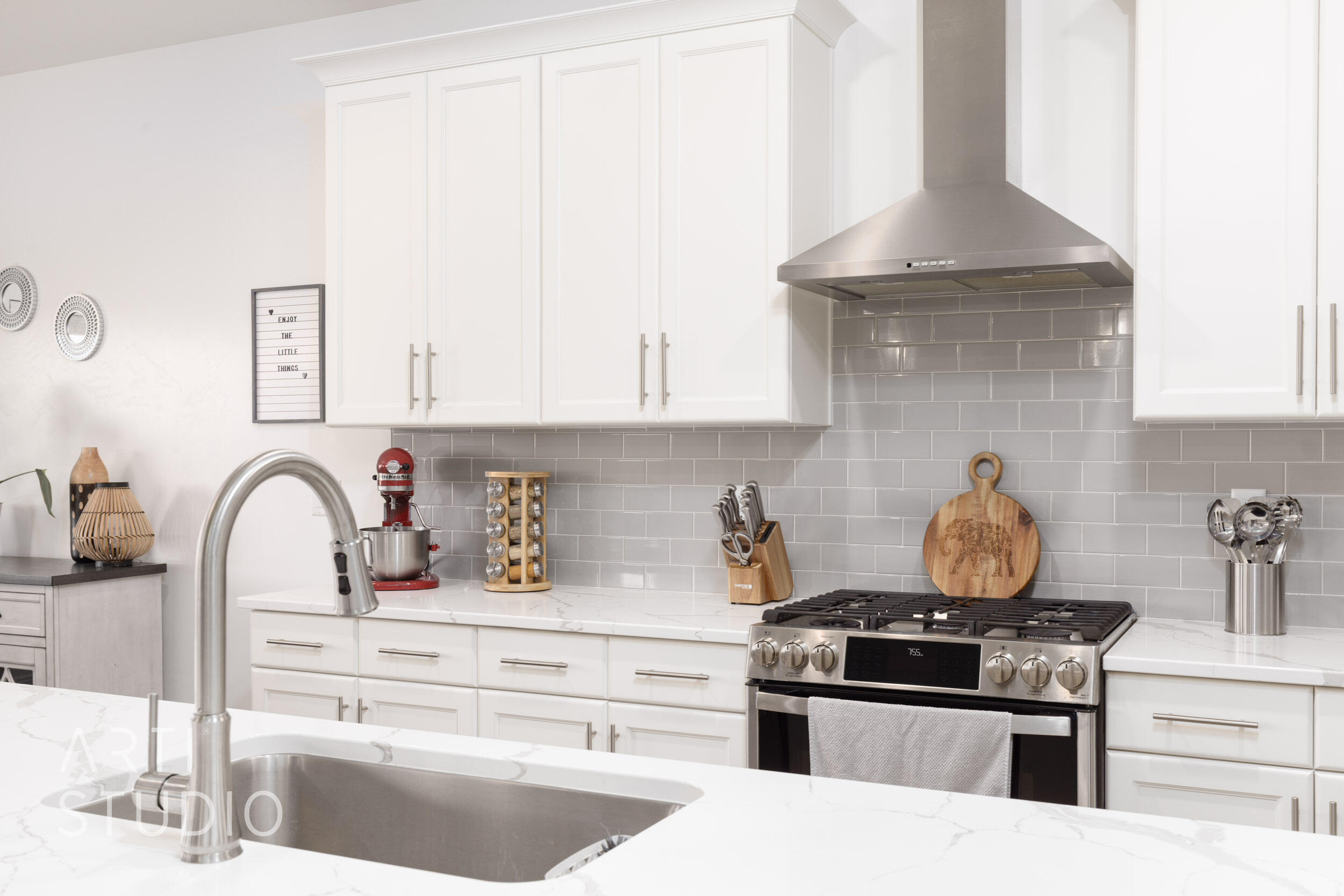 WHITE SANDS - Residential