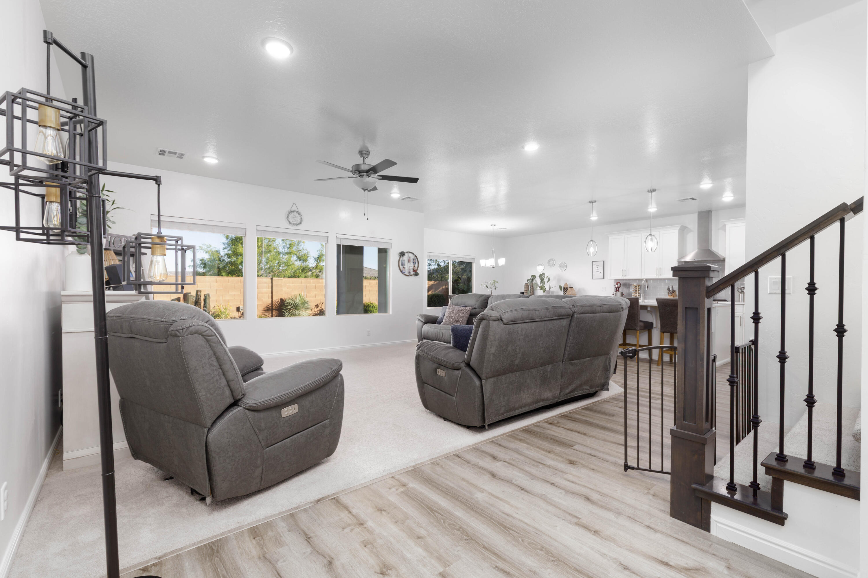 WHITE SANDS - Residential