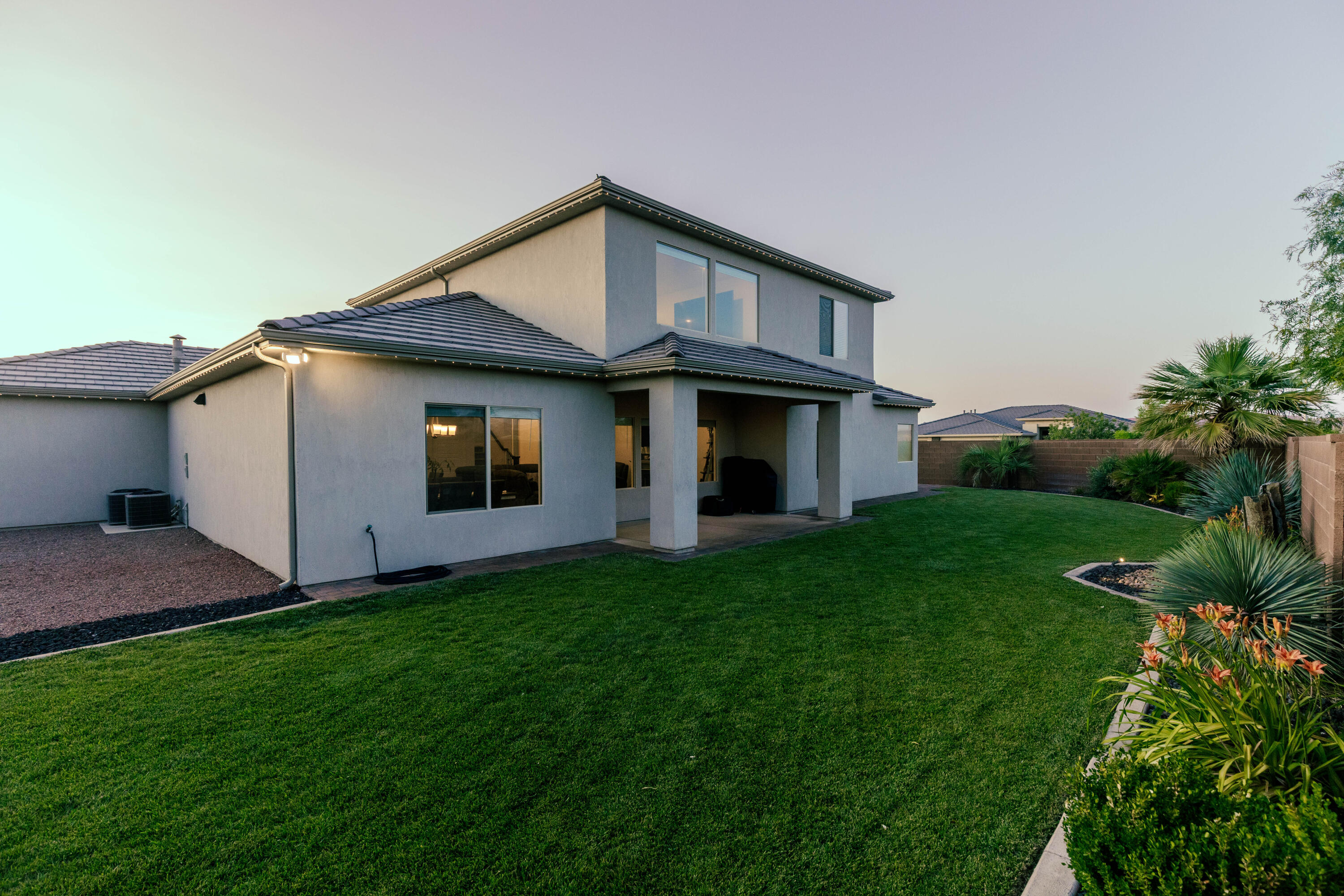 WHITE SANDS - Residential