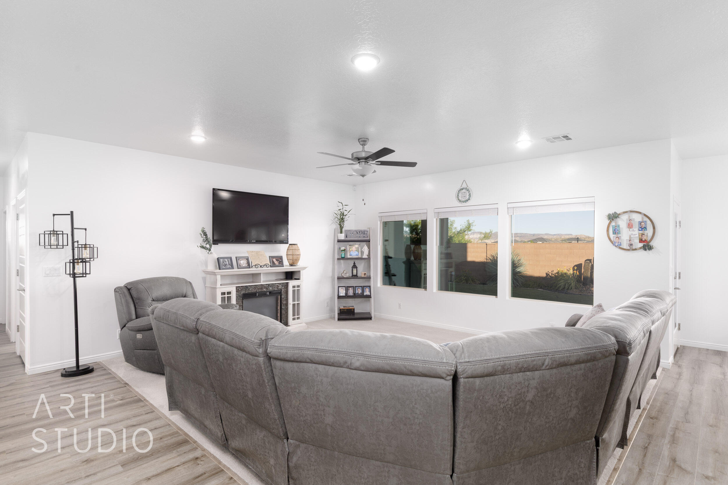 WHITE SANDS - Residential