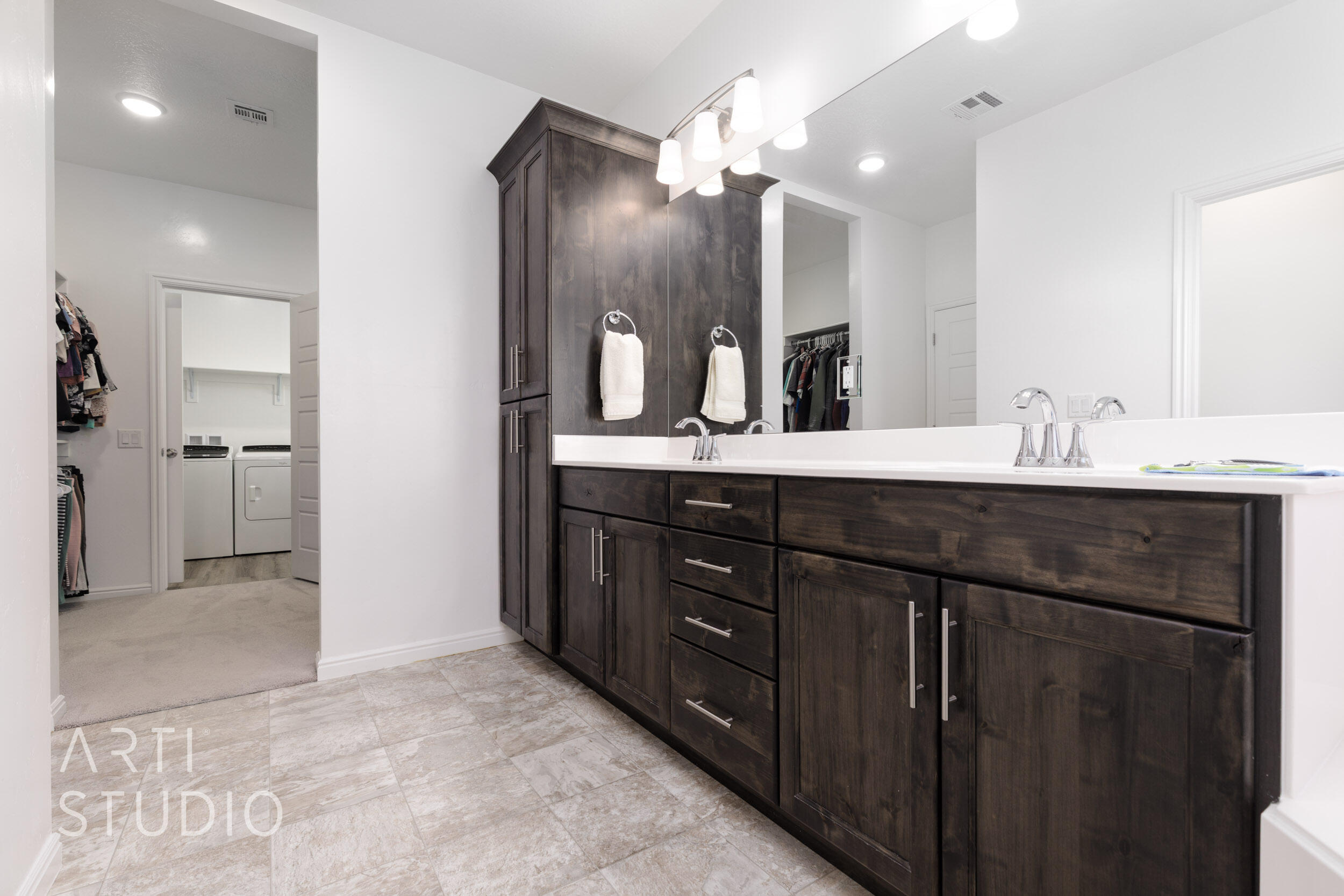 WHITE SANDS - Residential