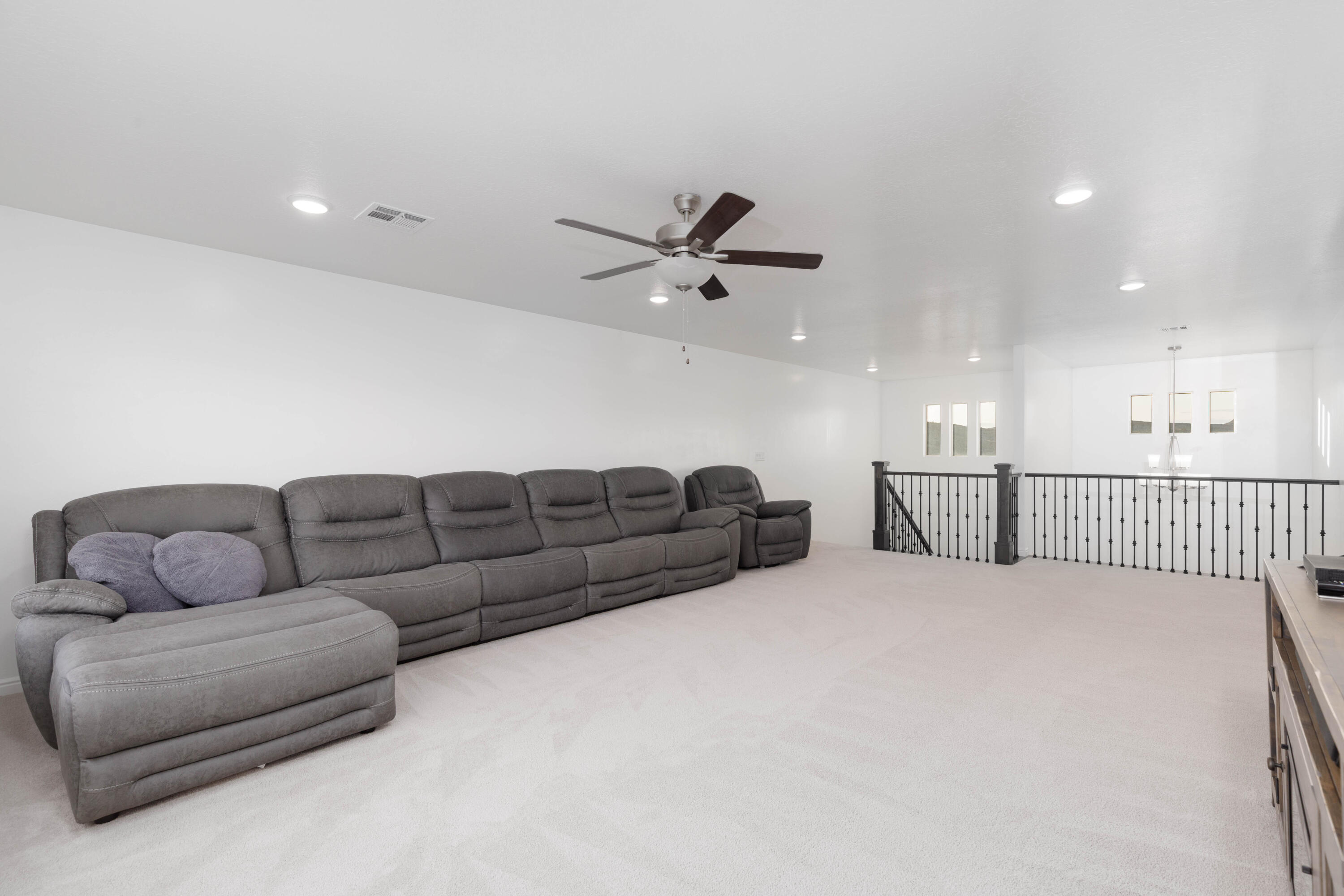 WHITE SANDS - Residential