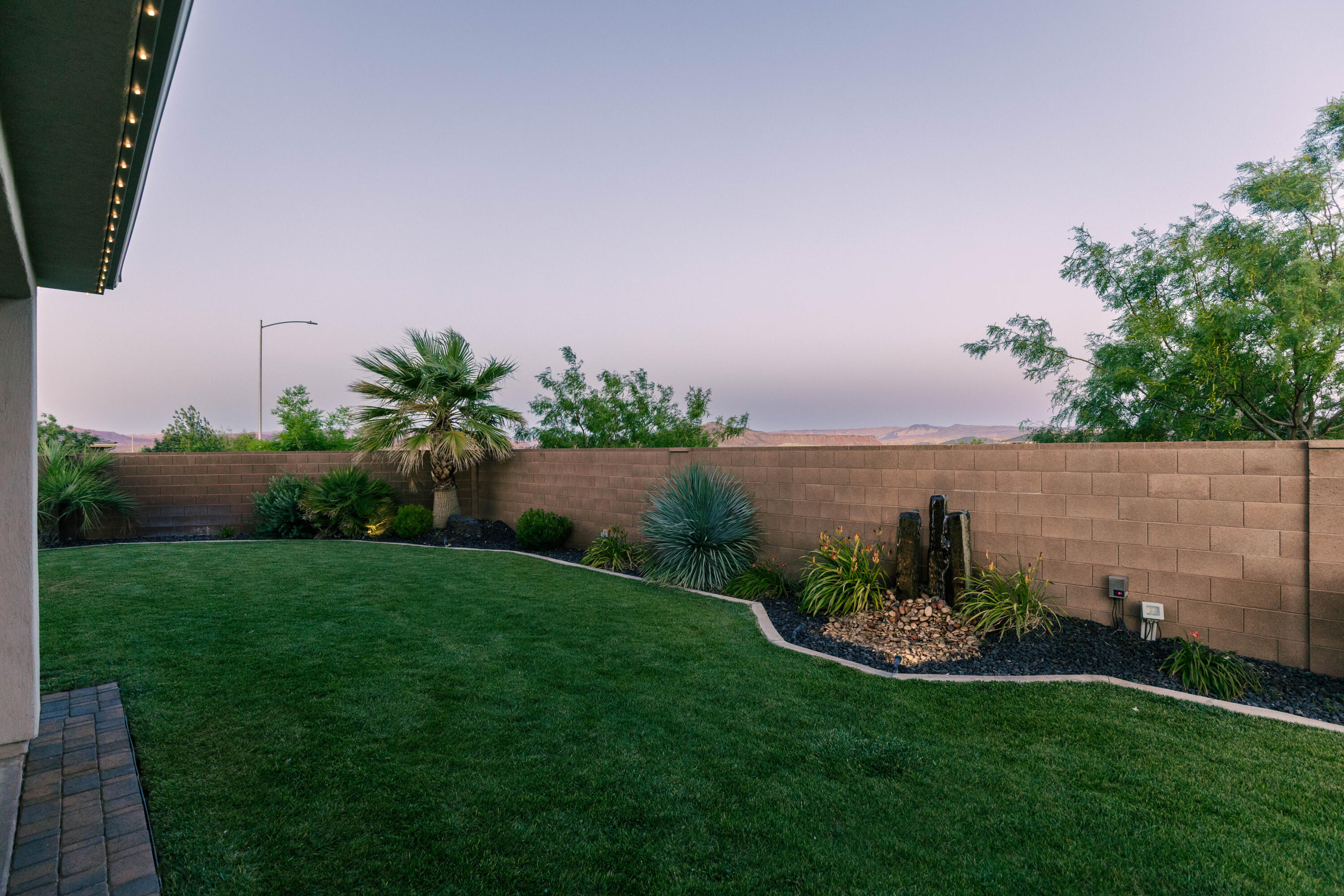 WHITE SANDS - Residential