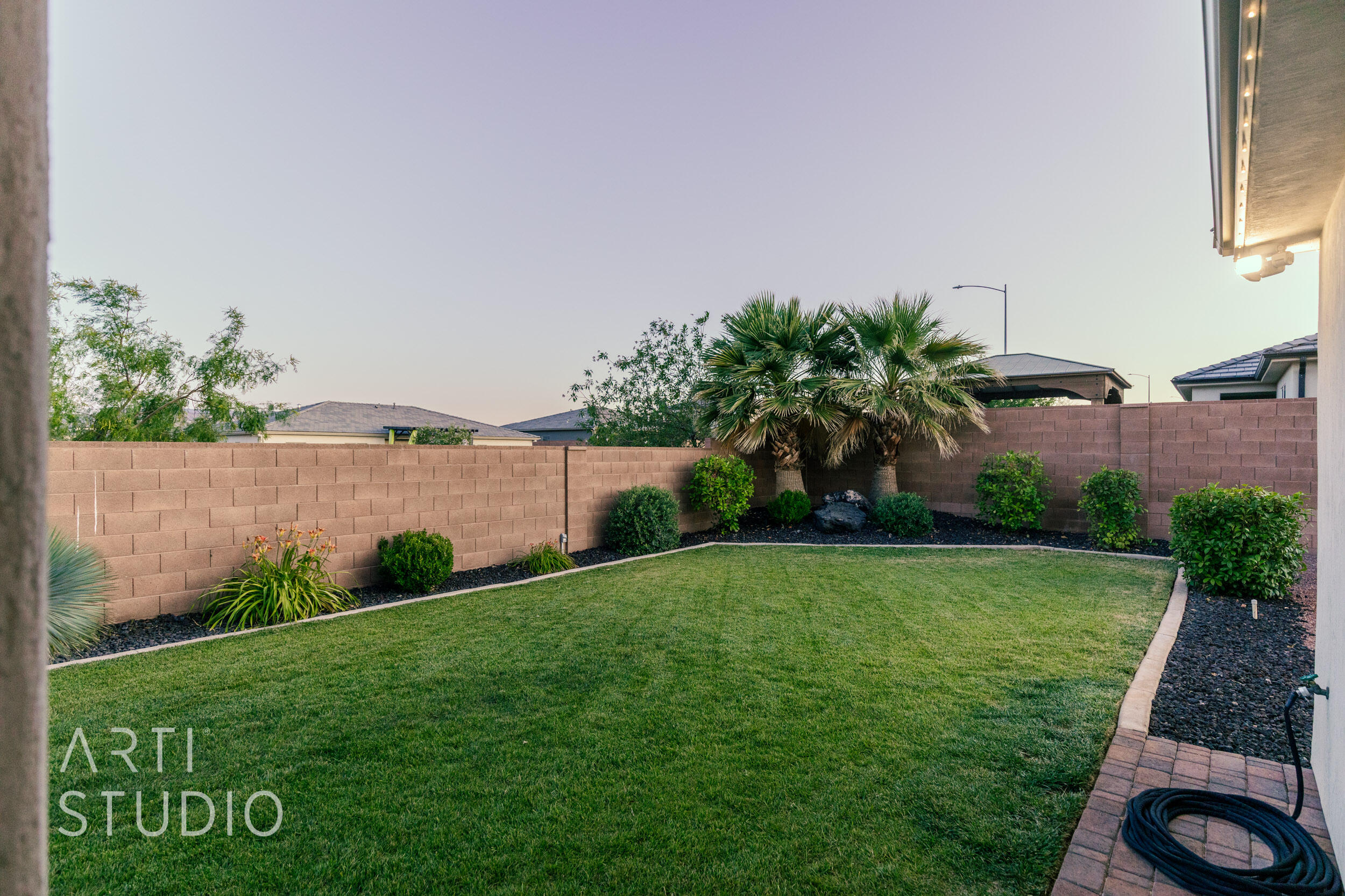 WHITE SANDS - Residential